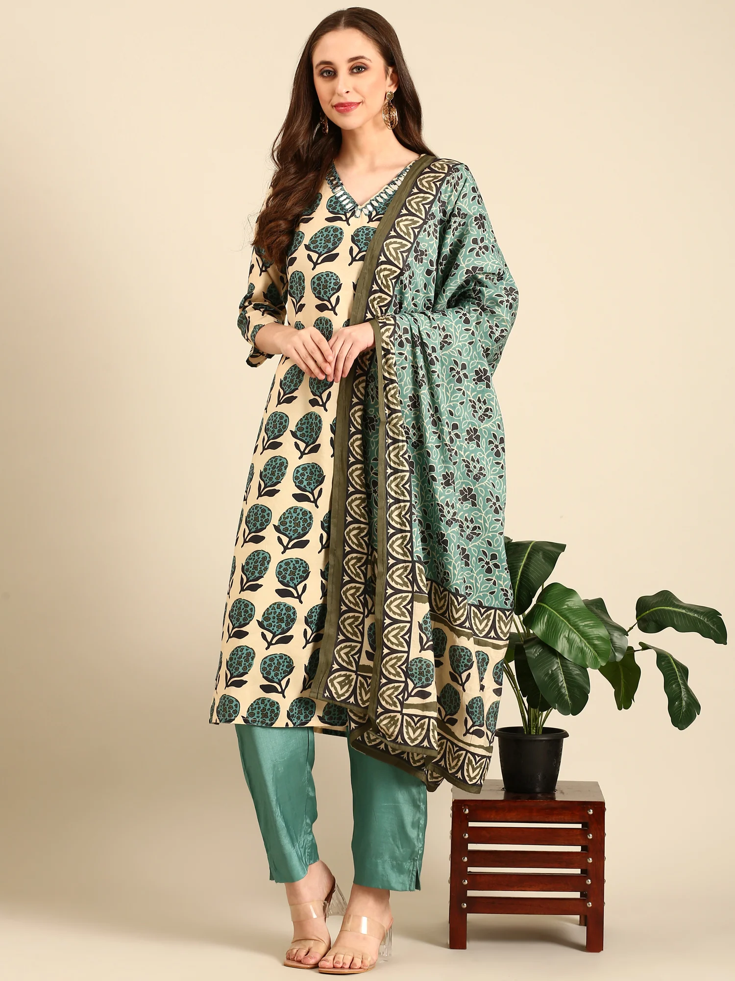 Beige block printed suit set with duppata - Image 5