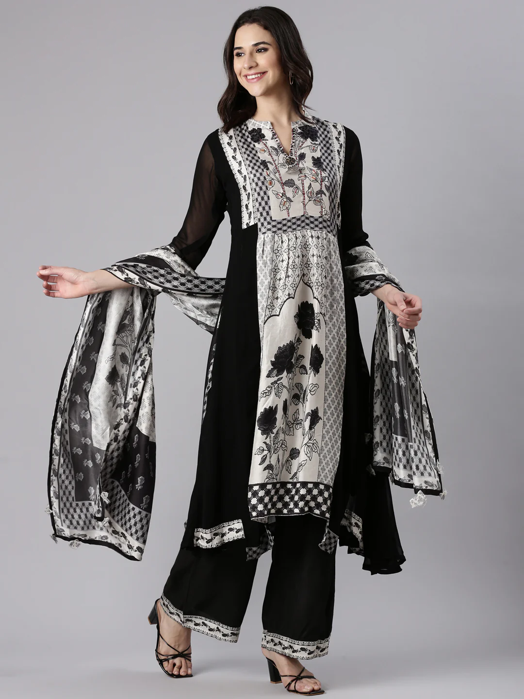 Black Georgette Printed Three Piece Set - Image 5