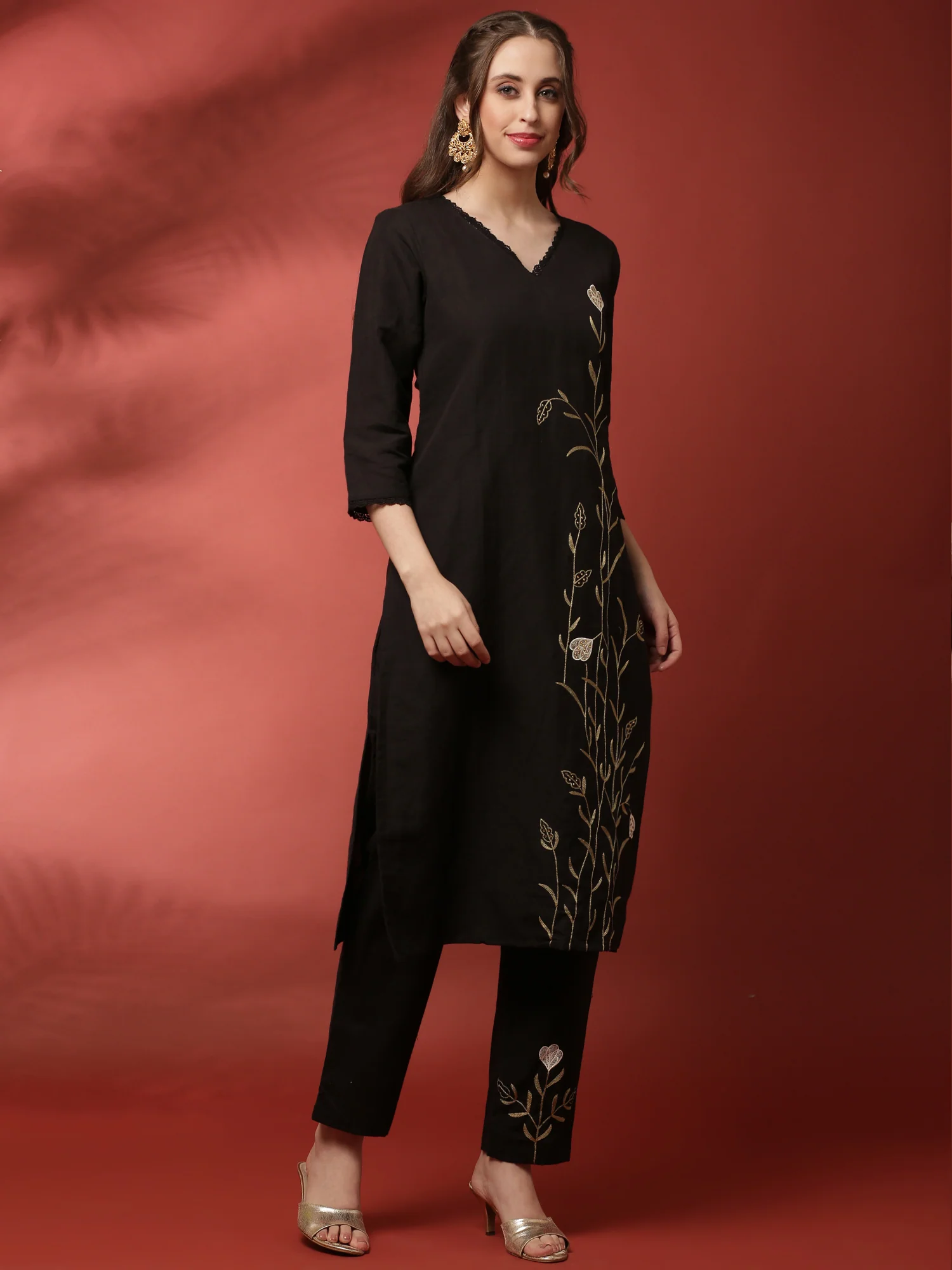 Black linen thread embroidery two piece suit set - Image 2