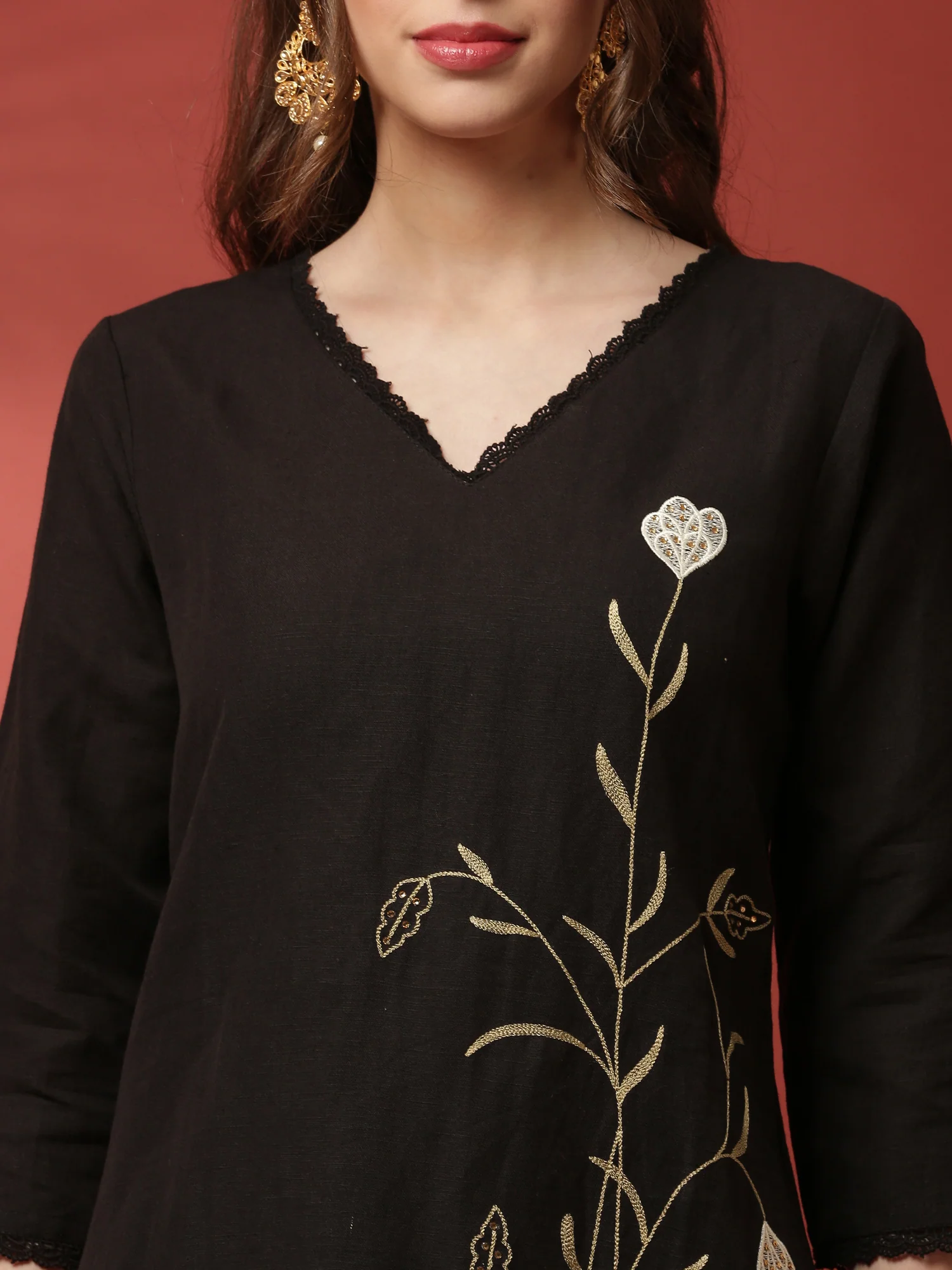 Black linen thread embroidery two piece suit set - Image 4
