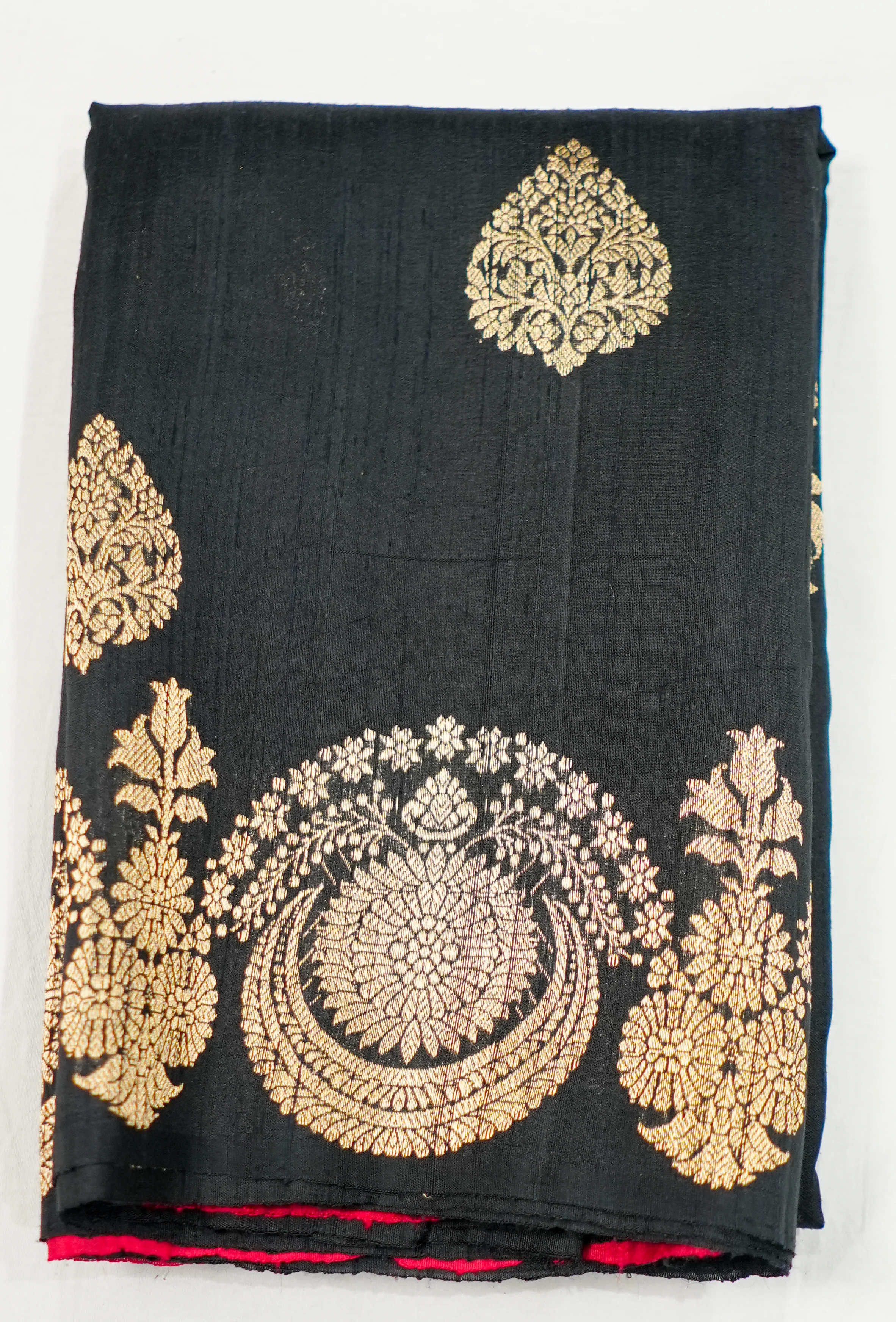 Black Tussar Handloom Jewellery Border All Over Buttas Saree - Image 2