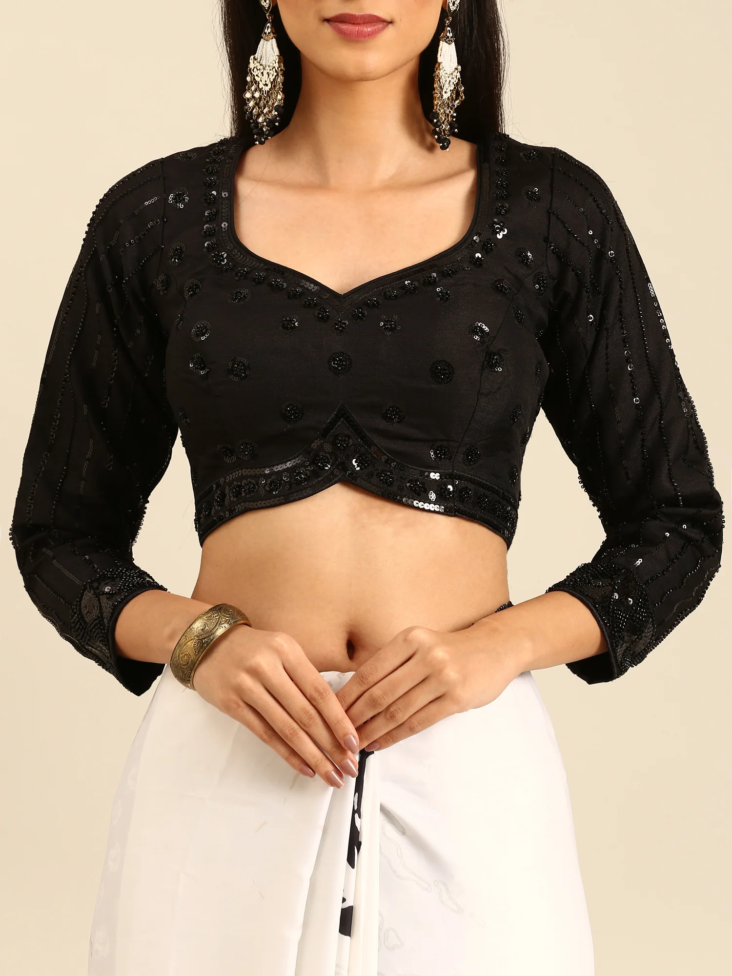 Black & White Satin Printed Saree With Hand Embroidery & Readymade Blouse - Image 6