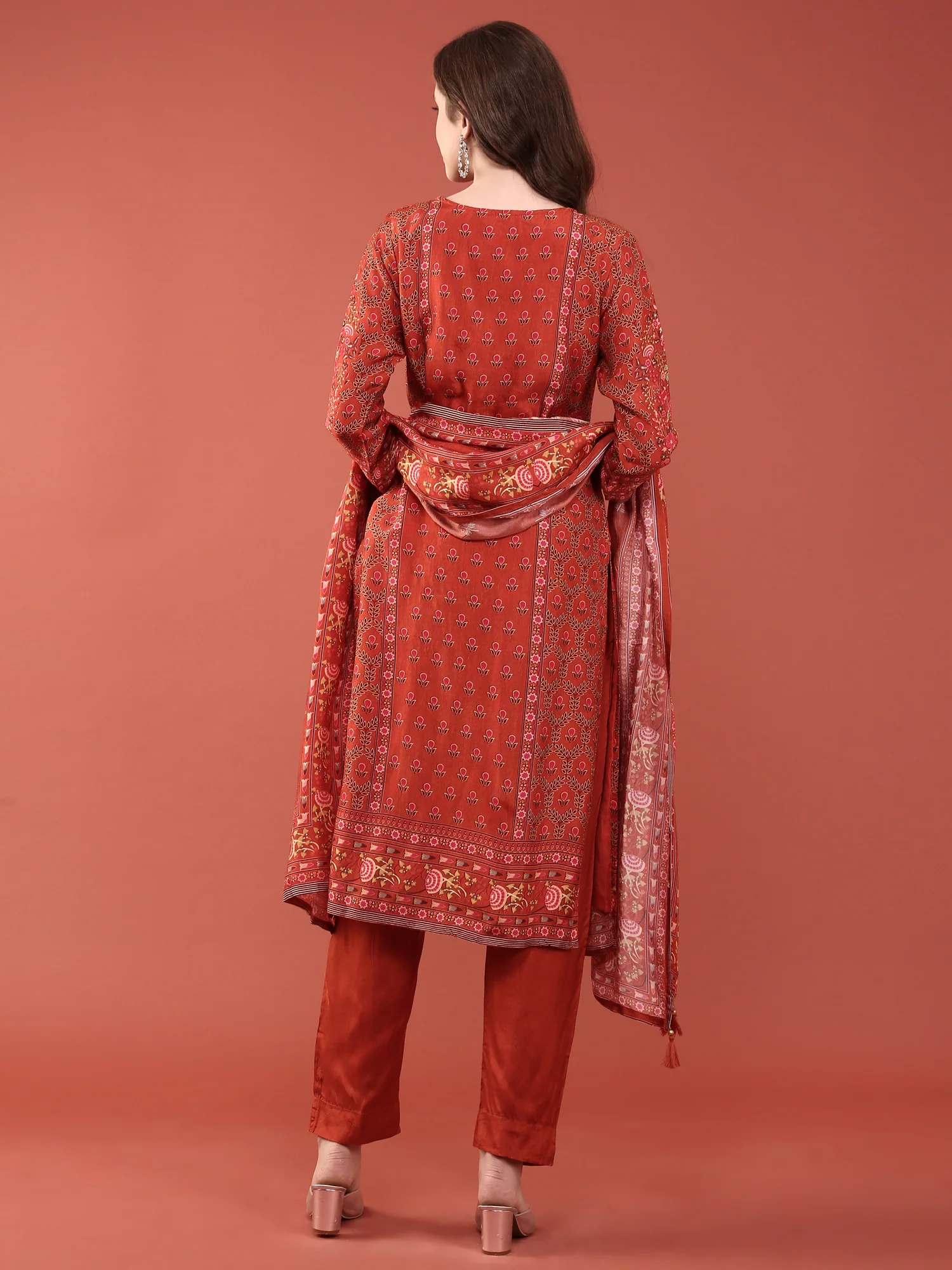 Blunt Orange Dola Silk Digital Print Three Piece Set - Image 3
