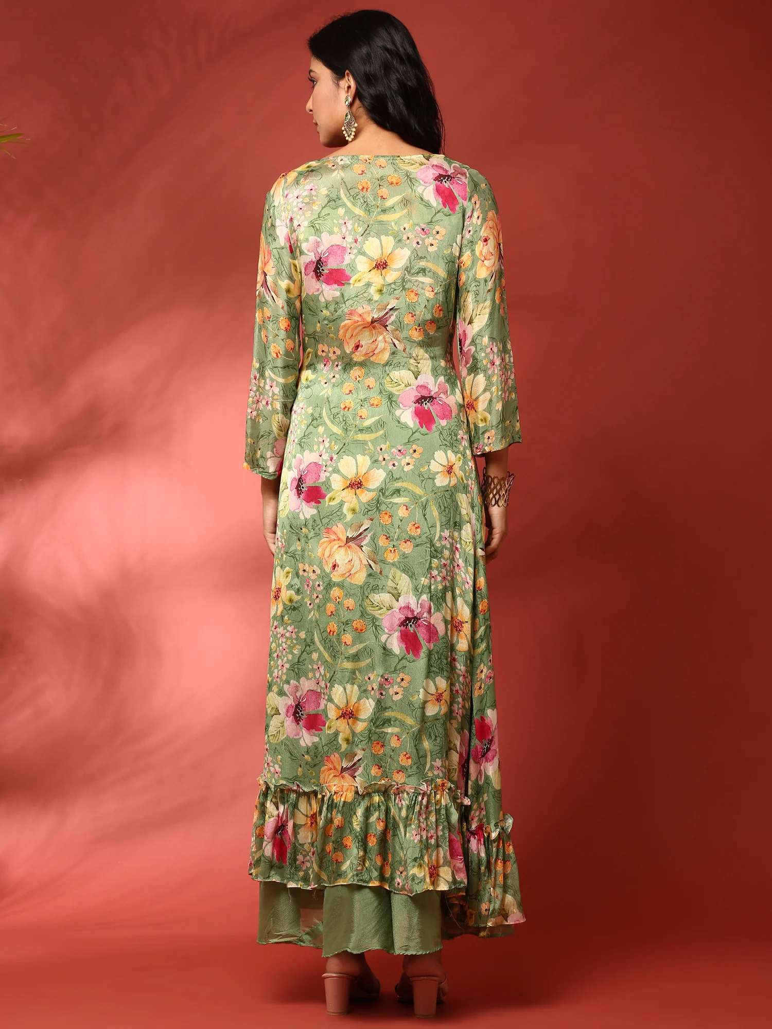 Green floral printed hand embroidered three piece jacket set - Image 3