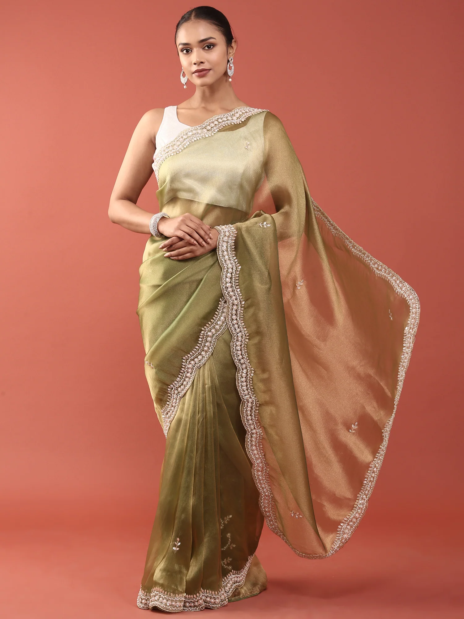 Mehadi Green Organza Stone And Thread Embroidery Saree - Image 4