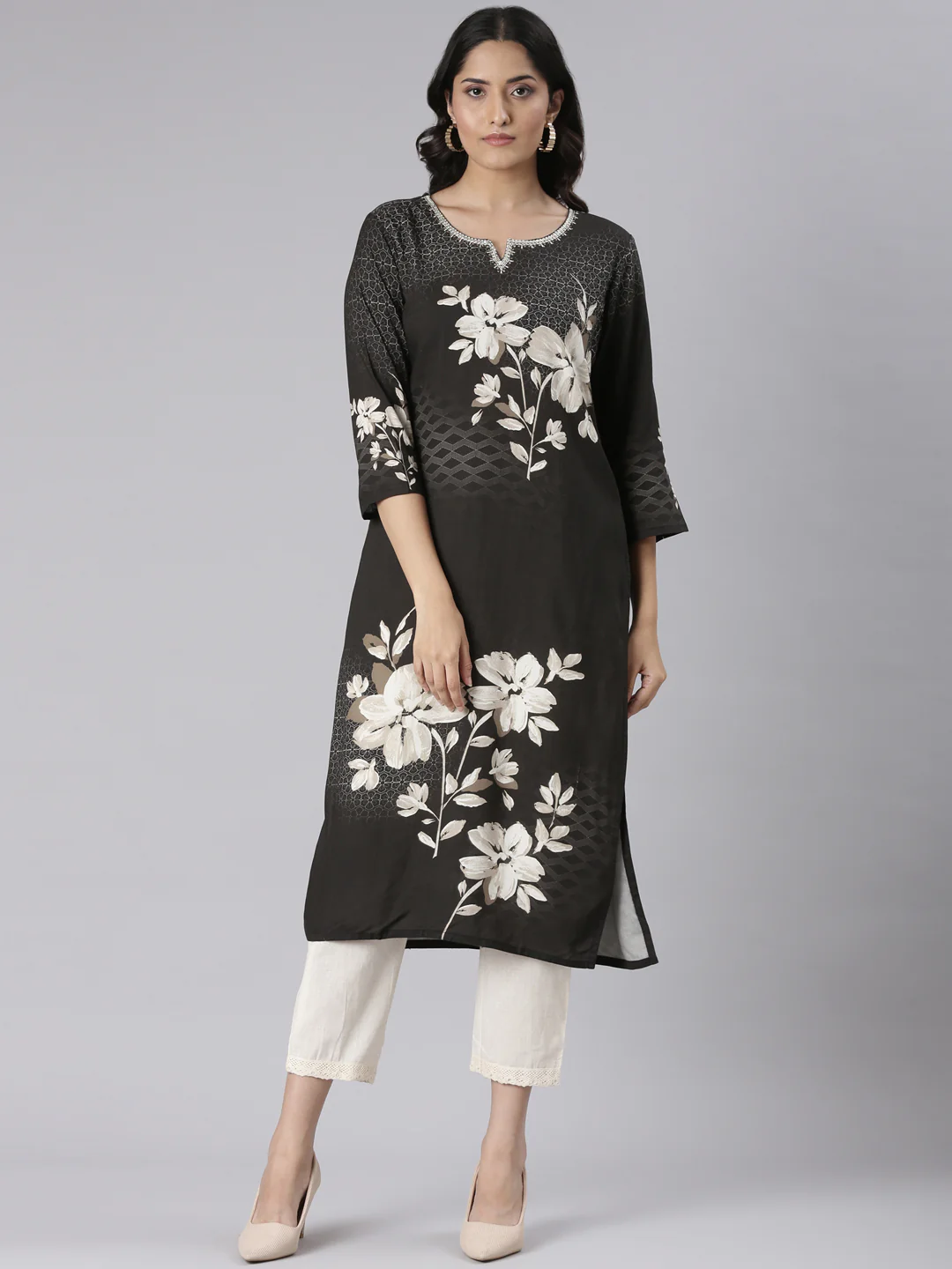 Neerus Black Casual Floral Straight Kurta