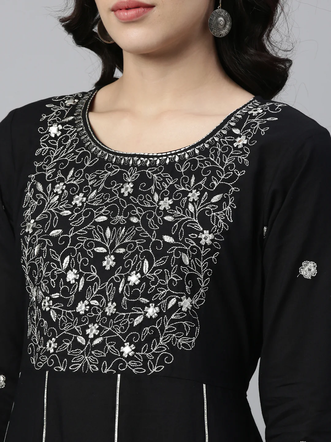 Neerus Black Color Cotton Fabric Kurta - Image 4