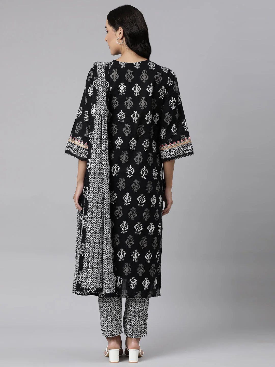 Neerus Black Panelled Straight Printed Kurta And Trousers With Dupatta - Image 4