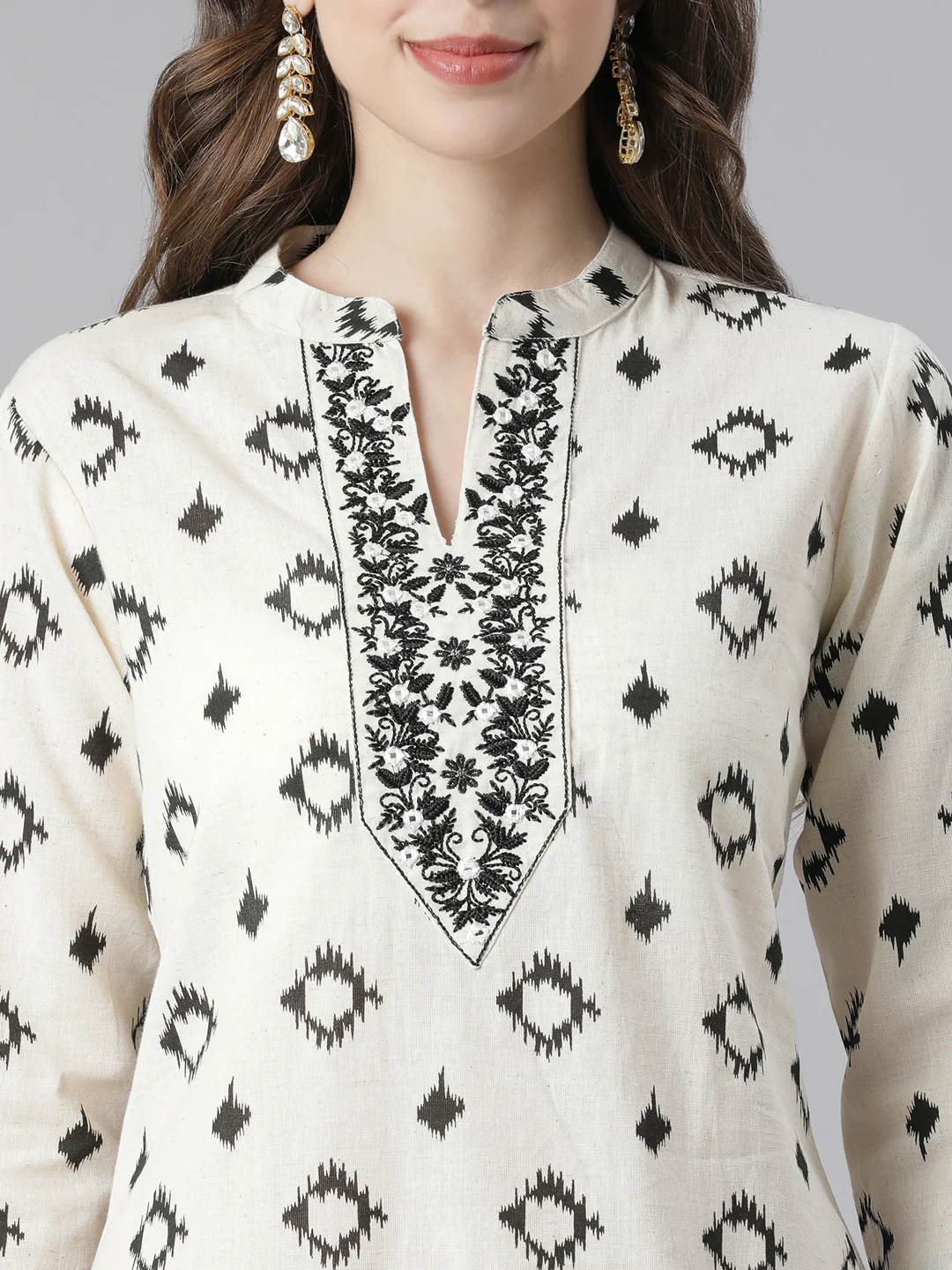 Neerus Black Printed Straight Kurta and Trousers With Dupatta - Image 4