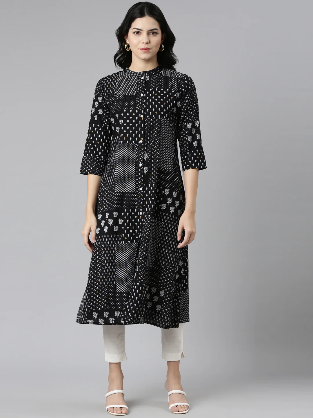 Neerus Black Regular A-Line Printed Kurta