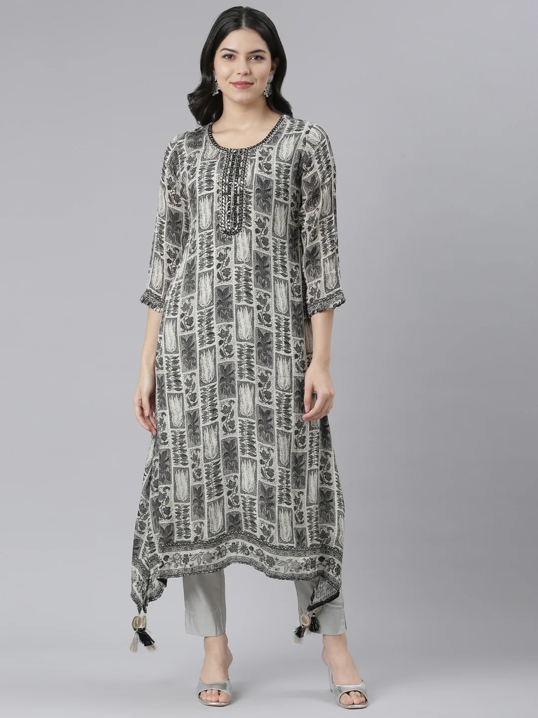 Neerus Black Regular A-Line Tribal Kurta