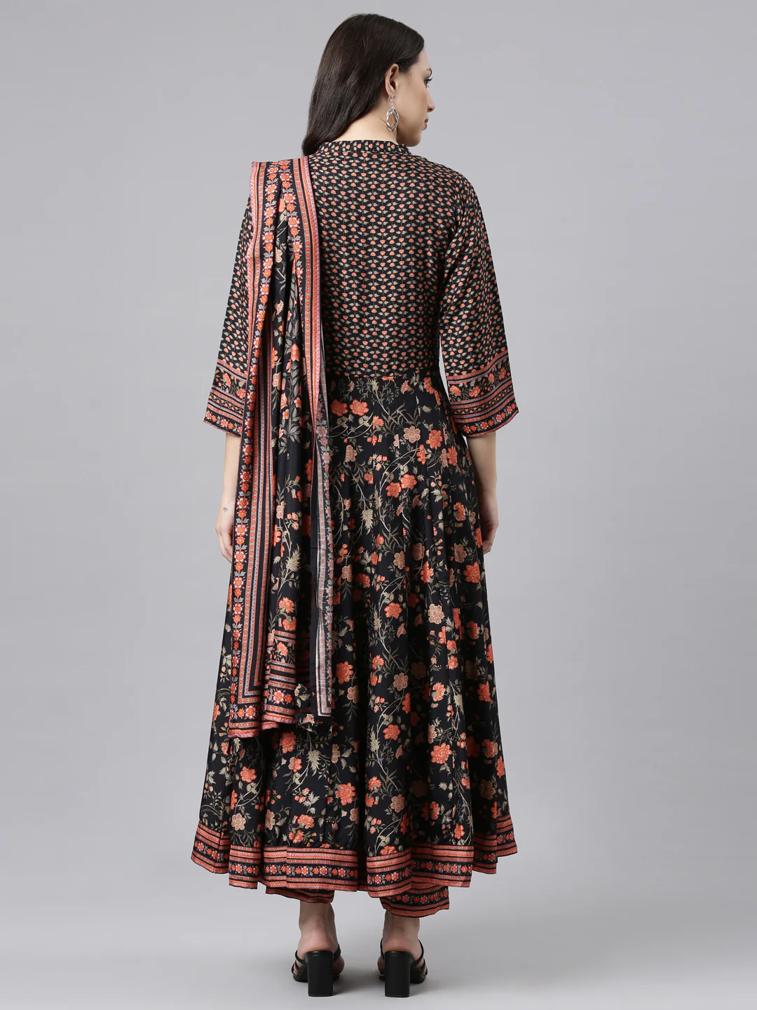 Neerus Black Regular Anarkali Kurta and Trousers With Dupatta - Image 3