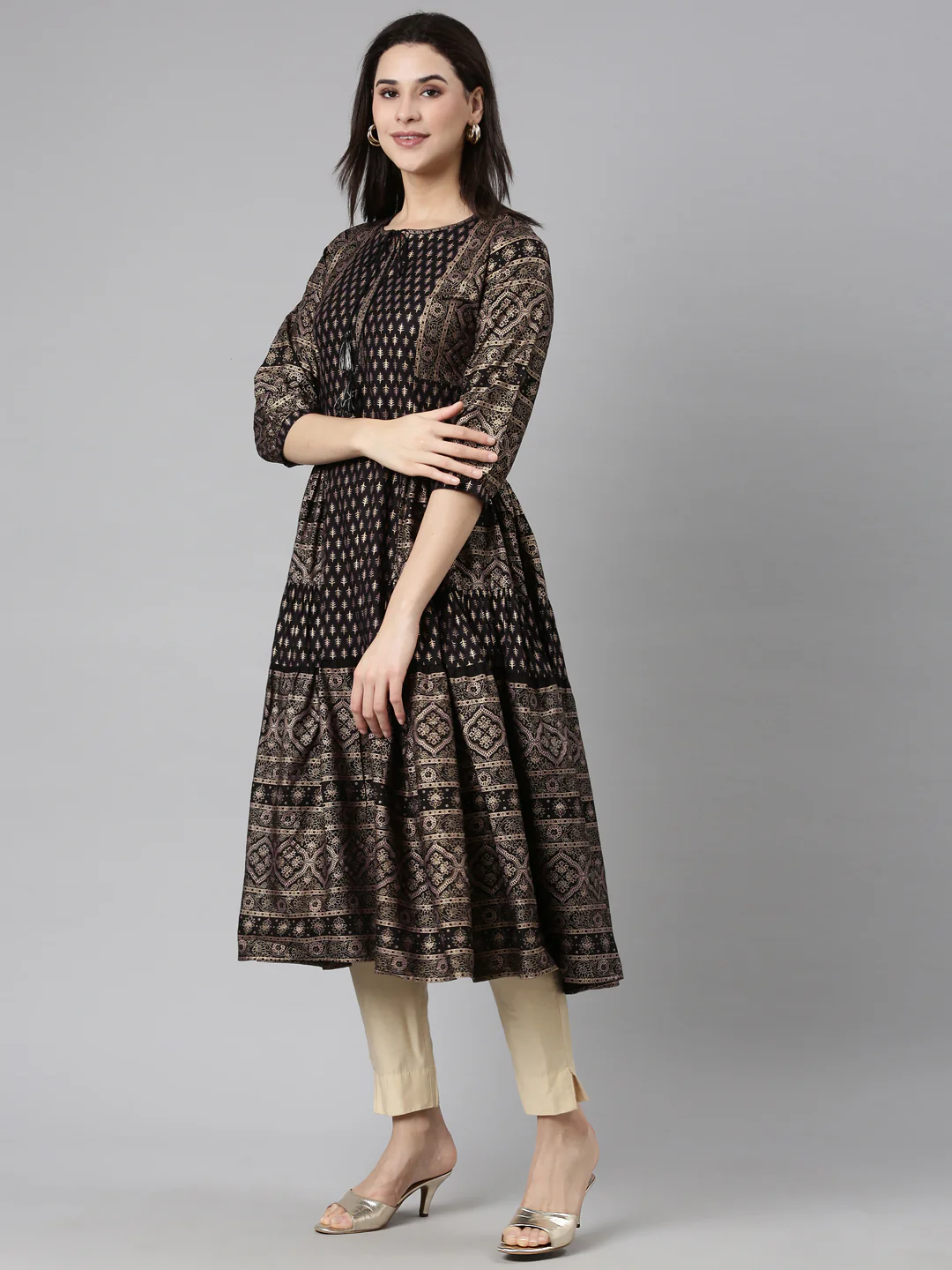 Neerus Black Regular Straight Floral Kurta - Image 2