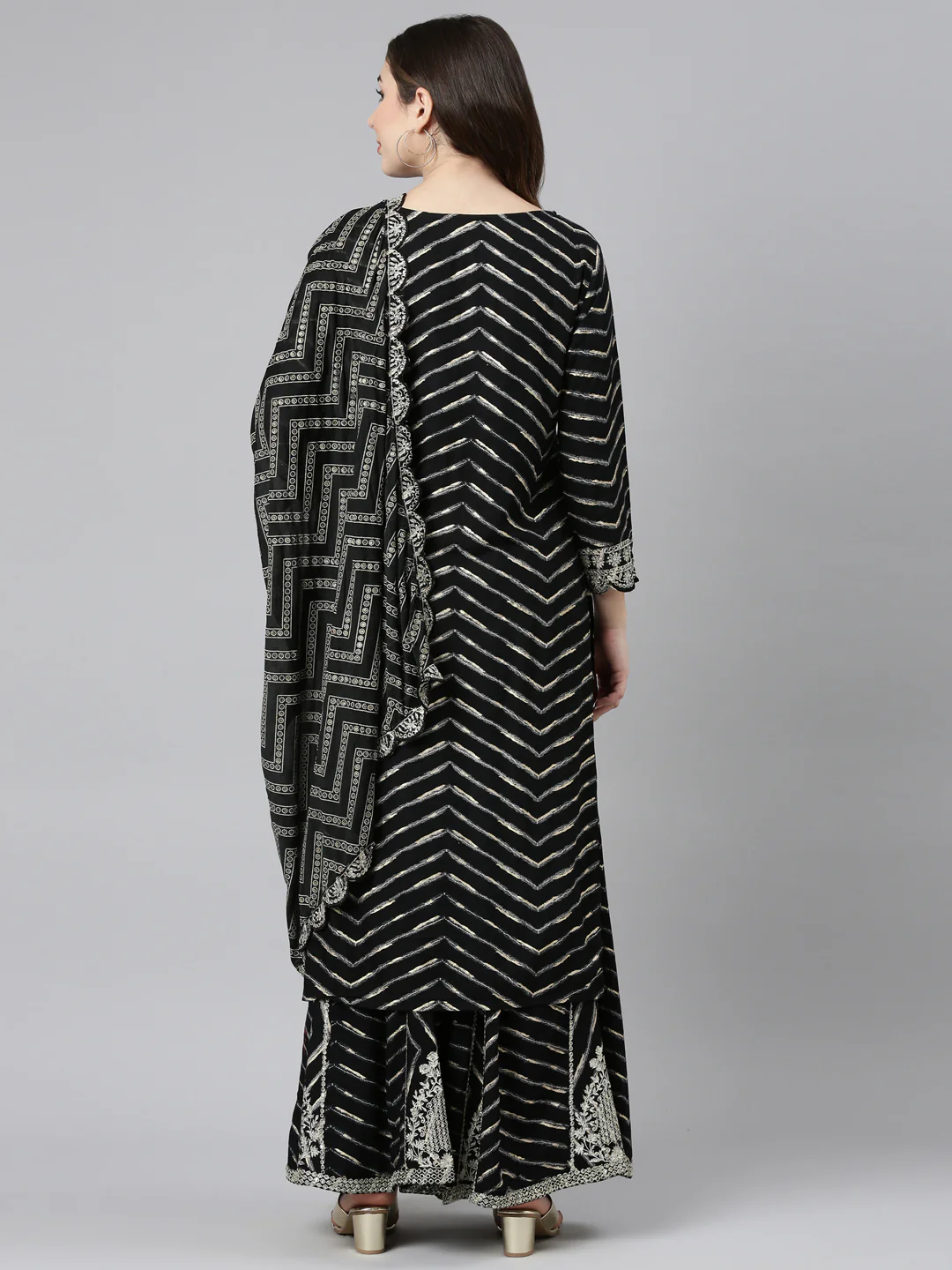 Neerus Black Regular Straight Printed Kurta And Sharara With Dupatta - Image 3