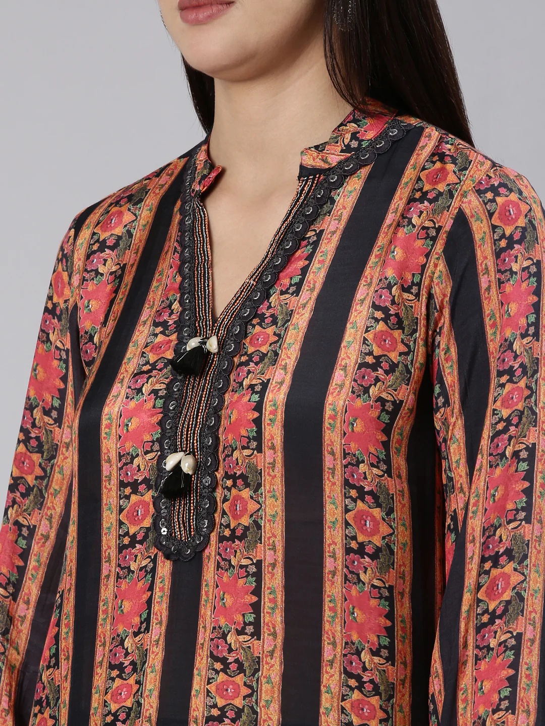 Neerus Black Regular Straight Printed Kurta And Trousers - Image 4