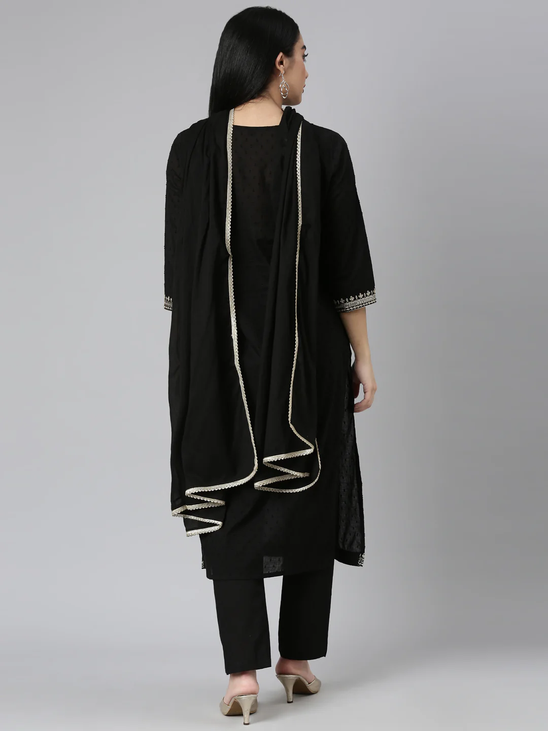 Neerus Black Regular Straight Solid Kurta and Trousers With Dupatta - Image 3