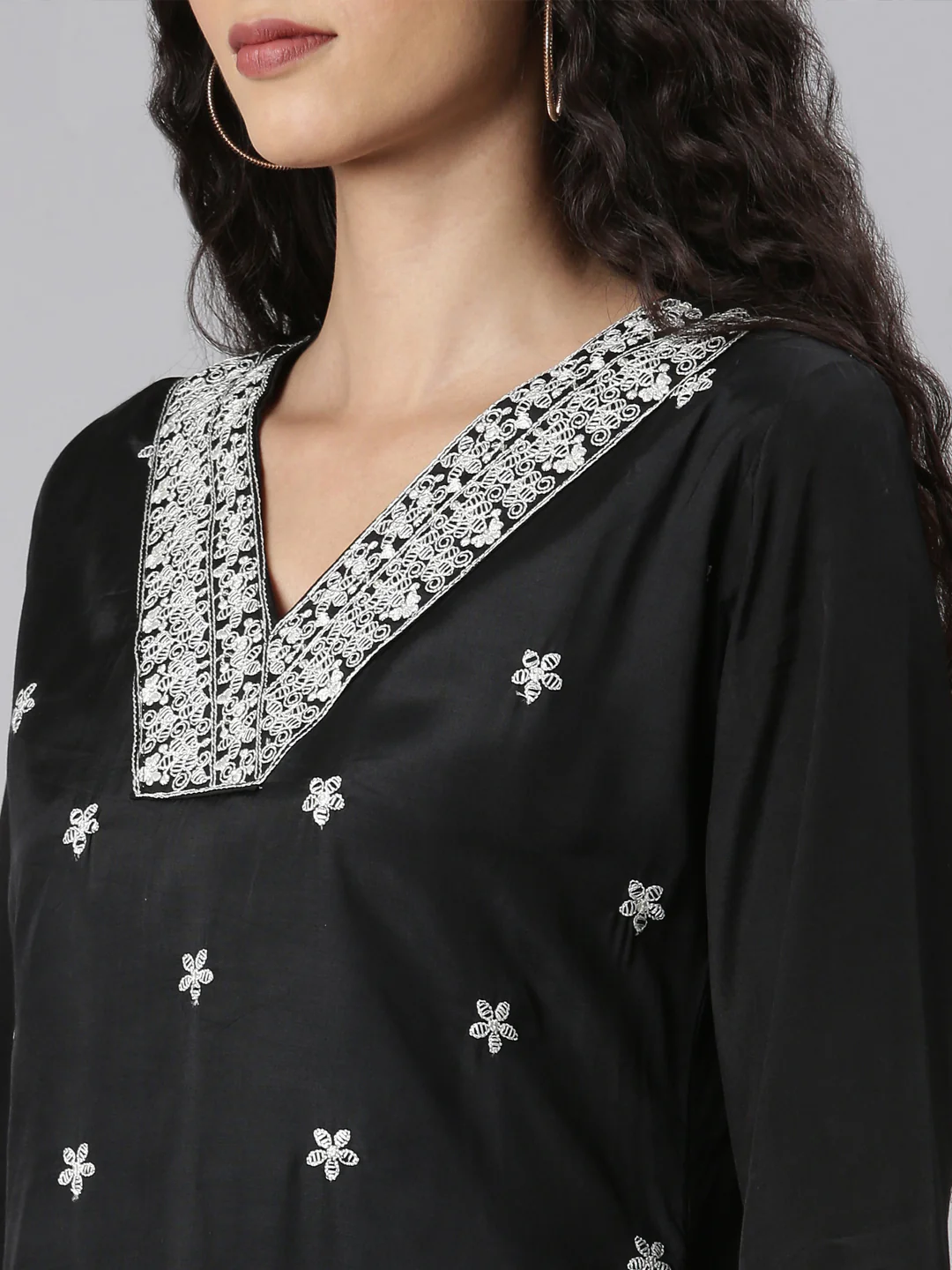 Neerus Black Straight Casual Floral Kurta and Trouser with Dupatta - Image 5