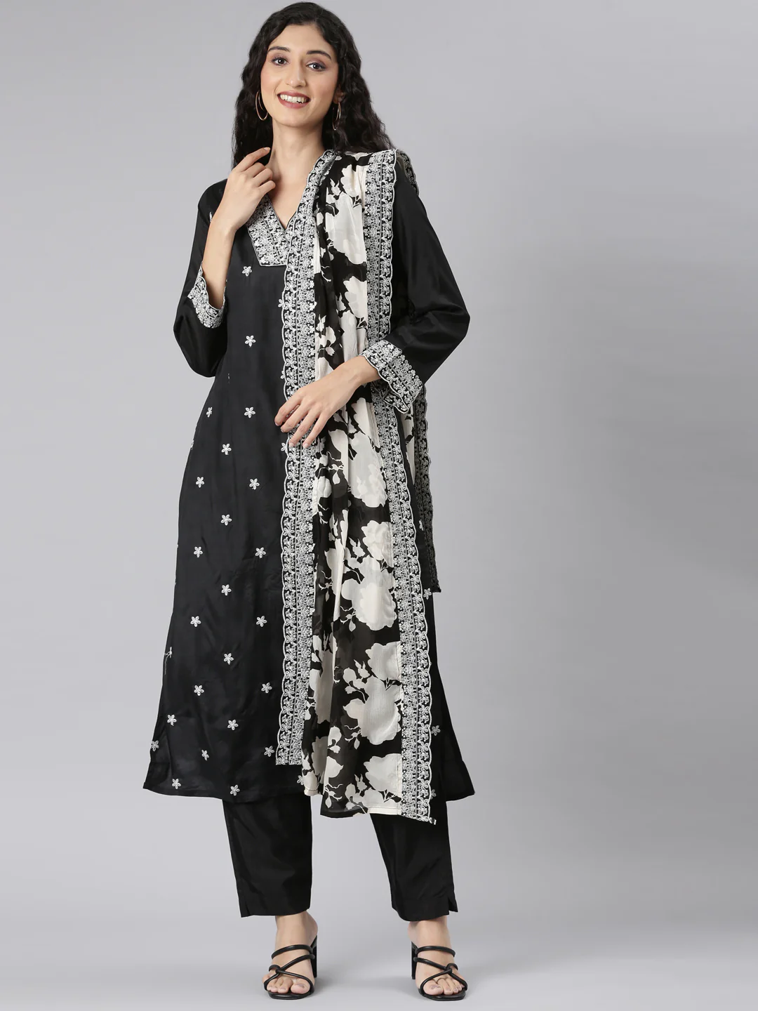 Neerus Black Straight Casual Floral Kurta and Trouser with Dupatta - Image 6