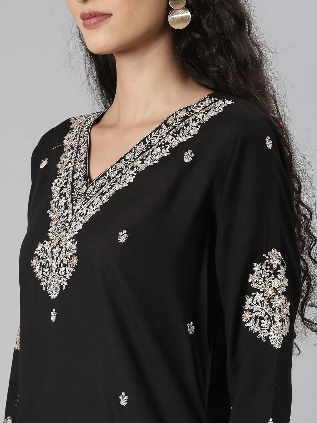 Neerus Black Straight Casual Solid Kurta and Trouser with Dupatta - Image 5