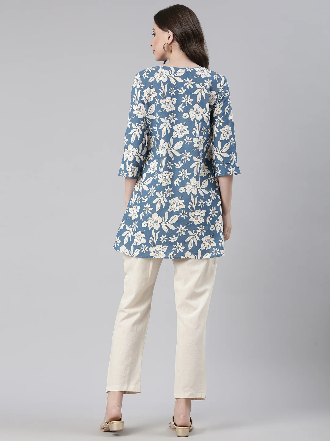 Neerus Blue Casual Printed Kurti with Trousers - Image 3