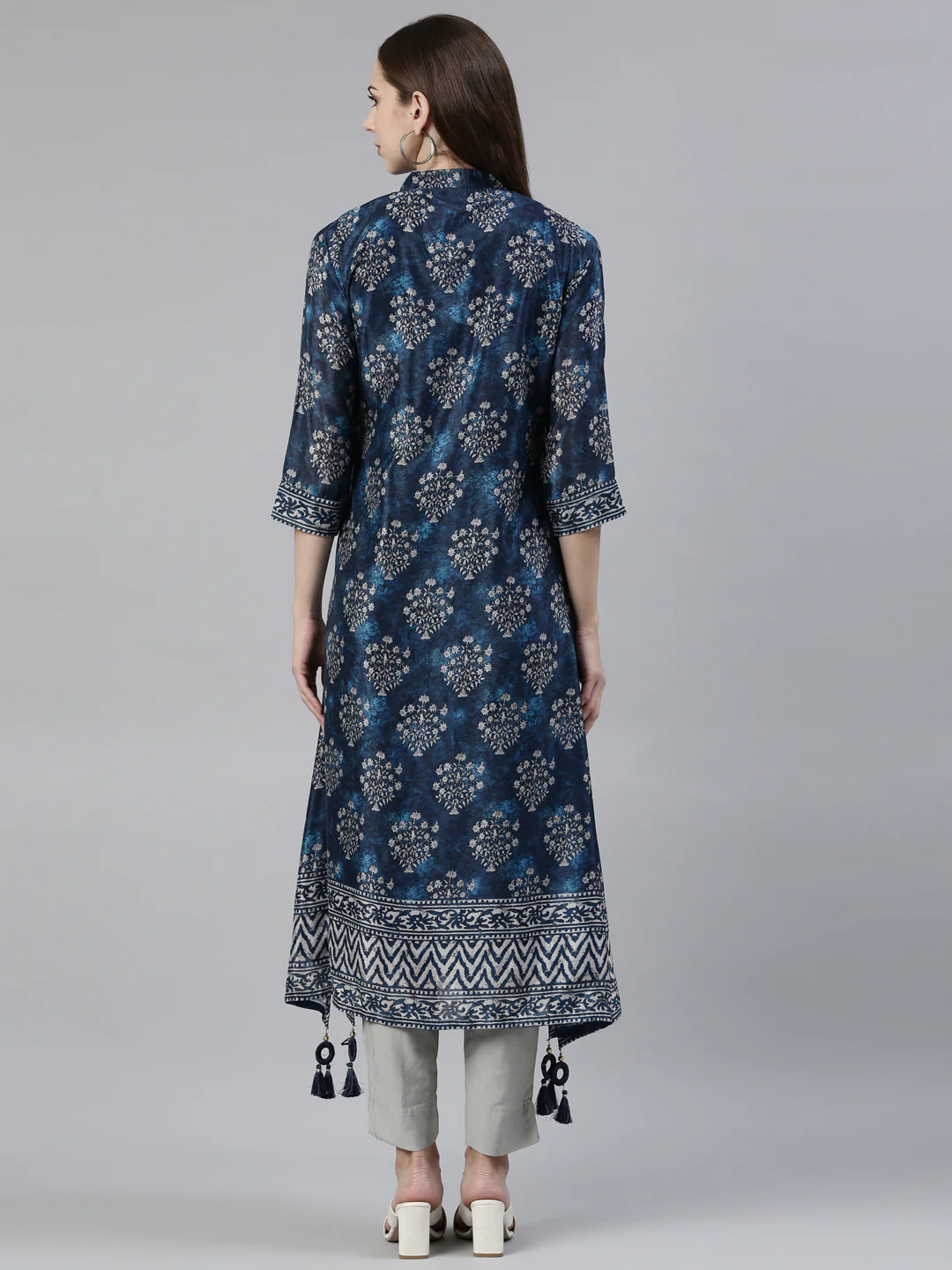 Neerus Blue Curved Regular Crepe Kurta - Image 3