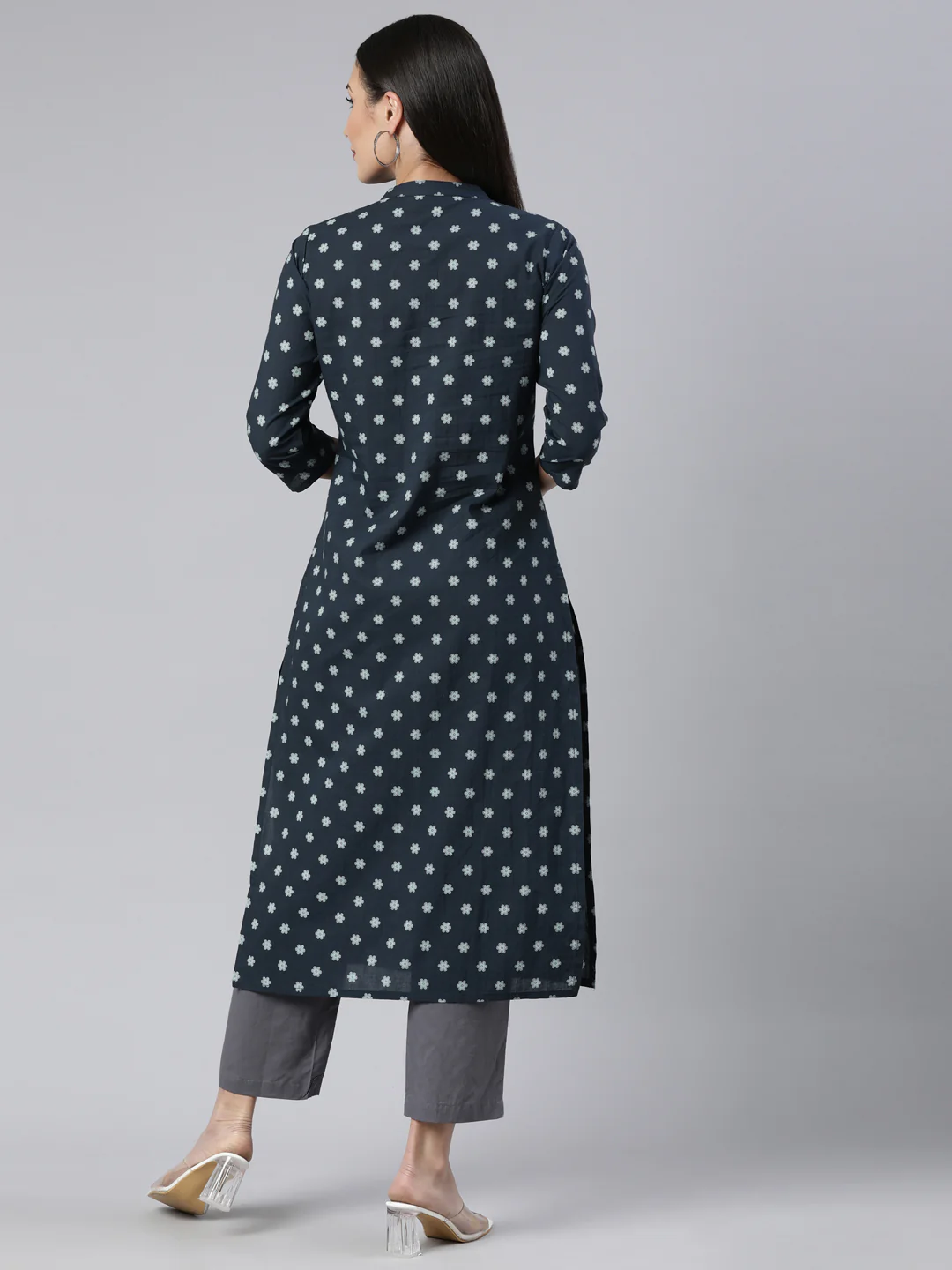 Neerus Blue Panelled Straight Floral Kurta - Image 3