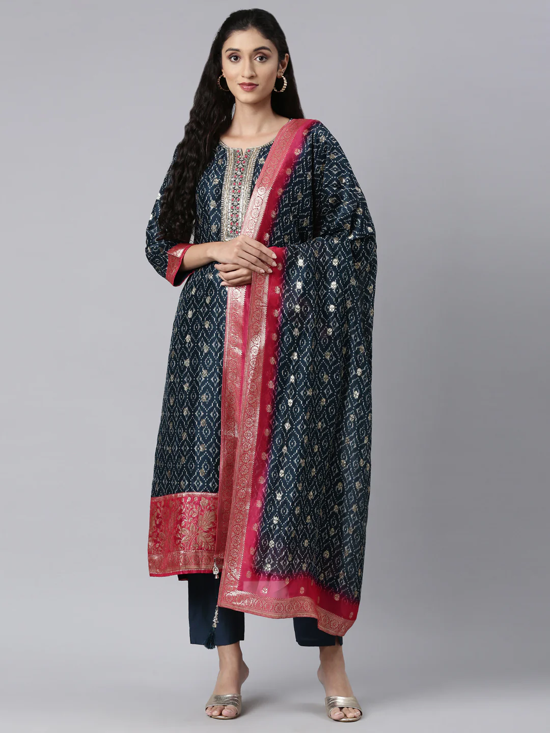 Neerus Blue Panelled Straight Kurta and Trousers With Dupatta - Image 5