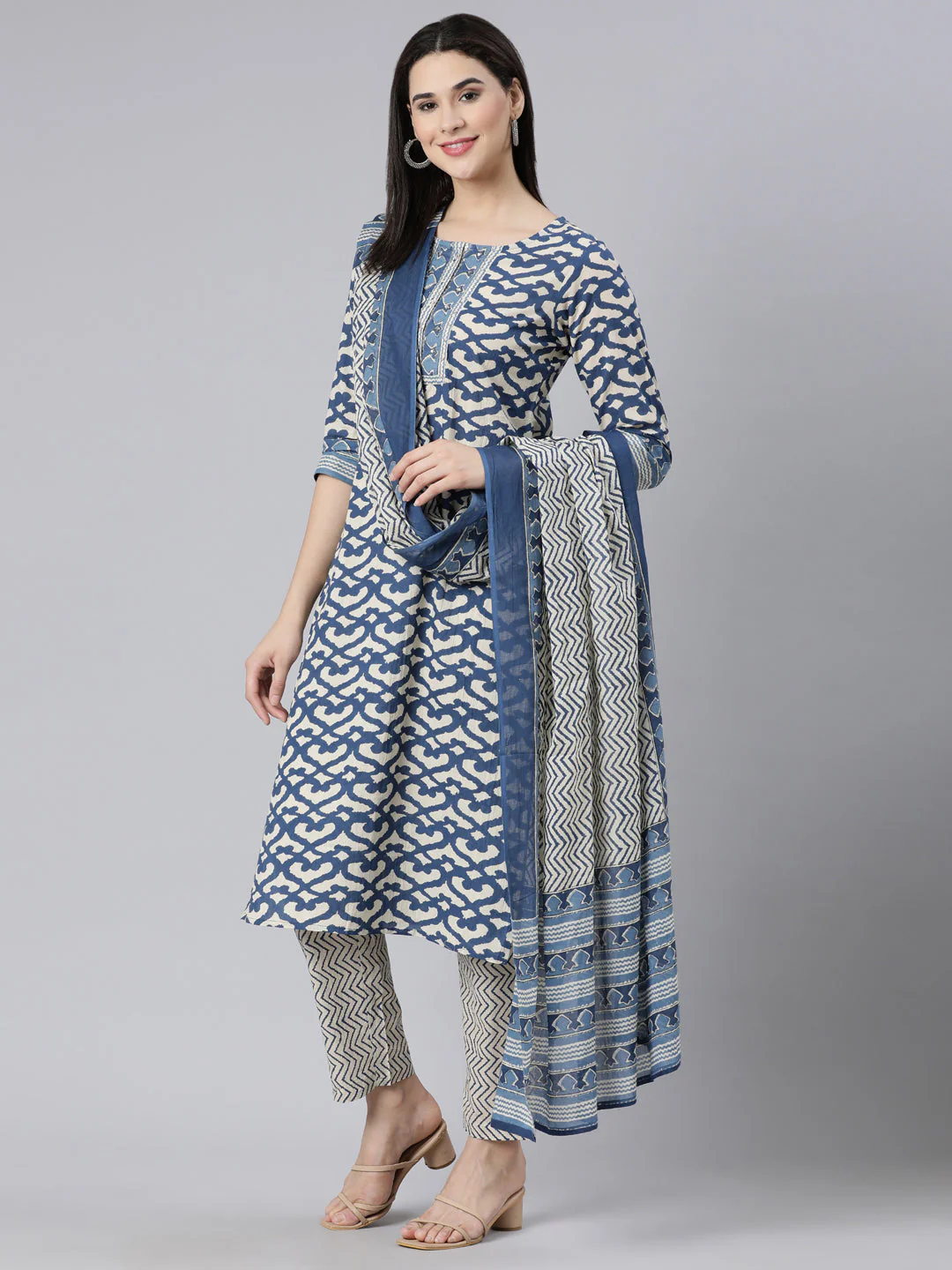 Neerus Blue Panelled Straight Printed Kurta And Trousers With Dupatta - Image 6