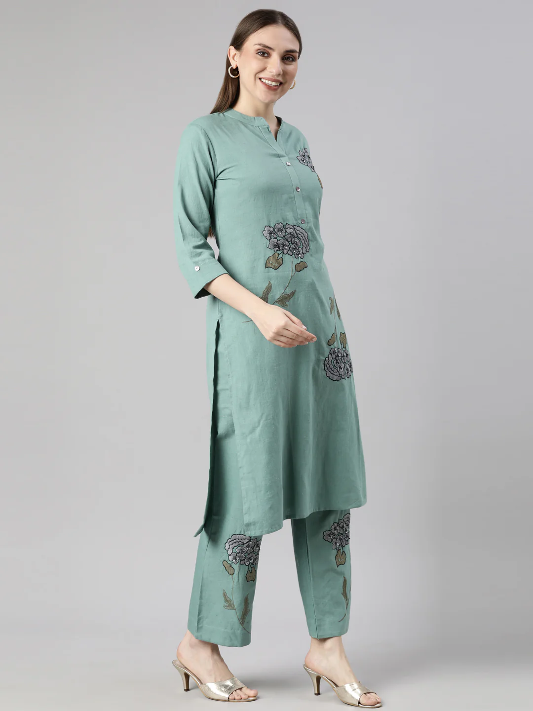 Neerus Blue Regular Straight Floral Kurta And  Trousers - Image 2