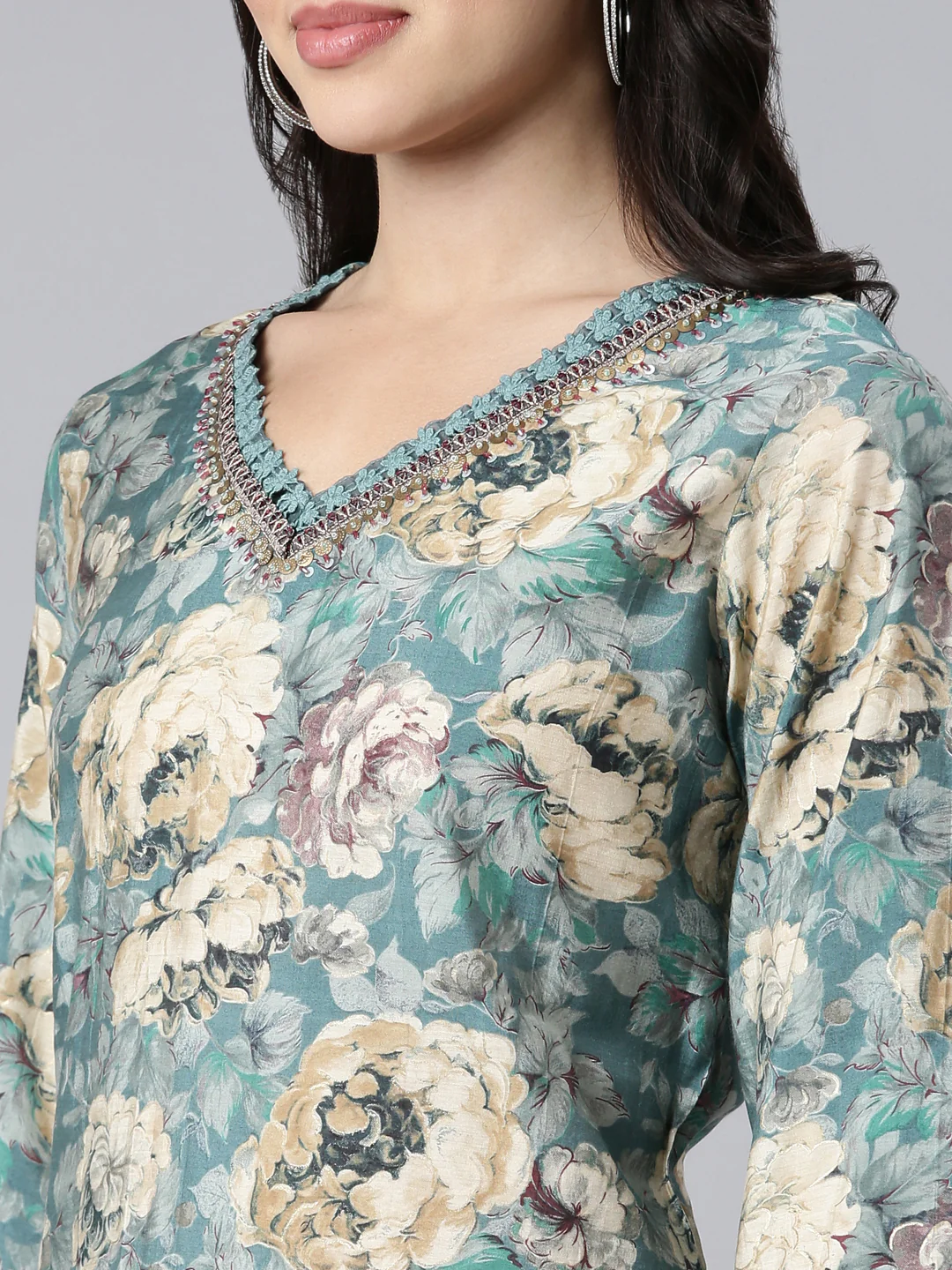 Neerus Blue Regular Straight Floral Kurta And Trousers With Dupatta - Image 4