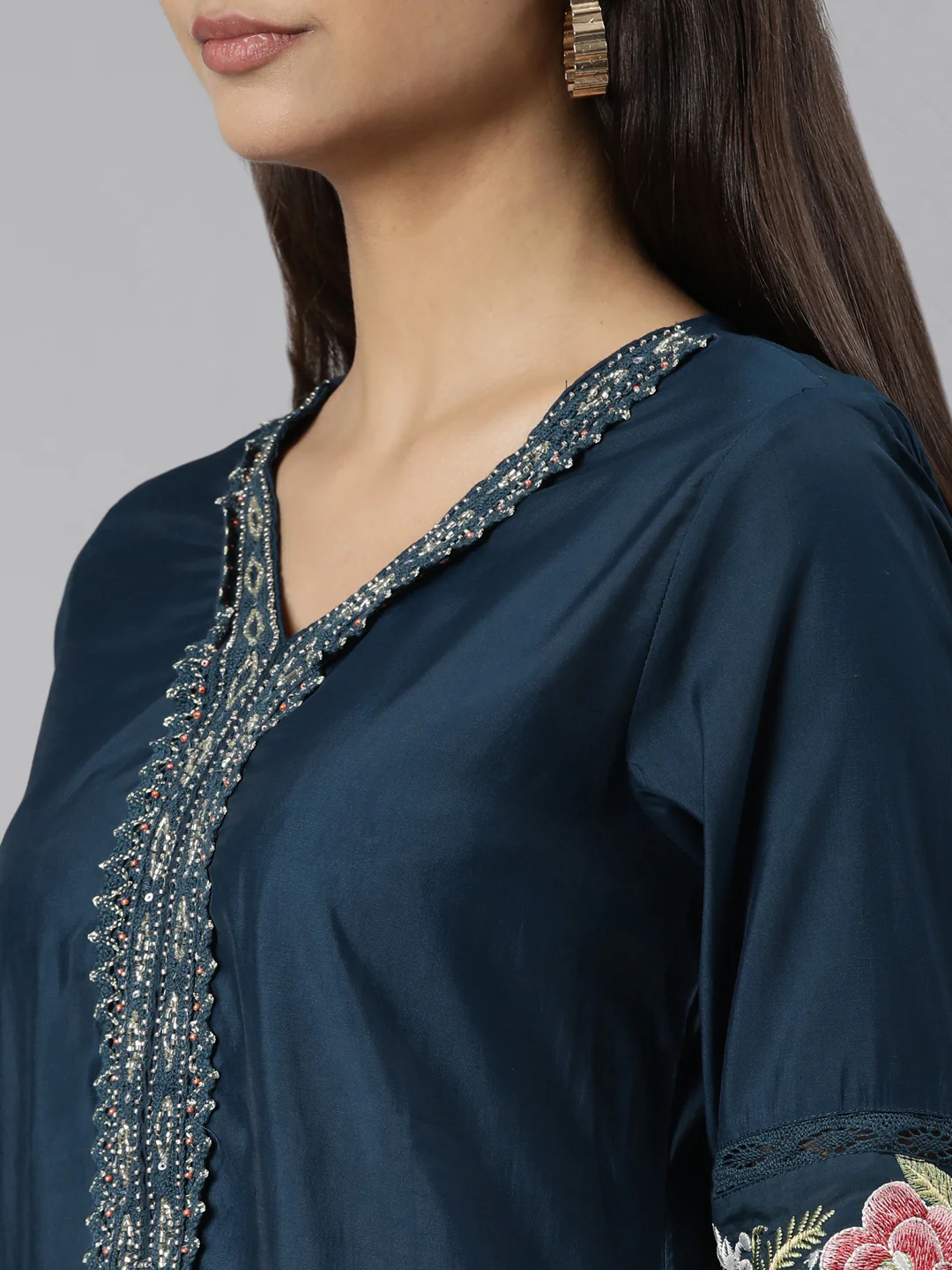 Neerus Blue Regular Straight Floral Kurta And Trousers With Dupatta - Image 4