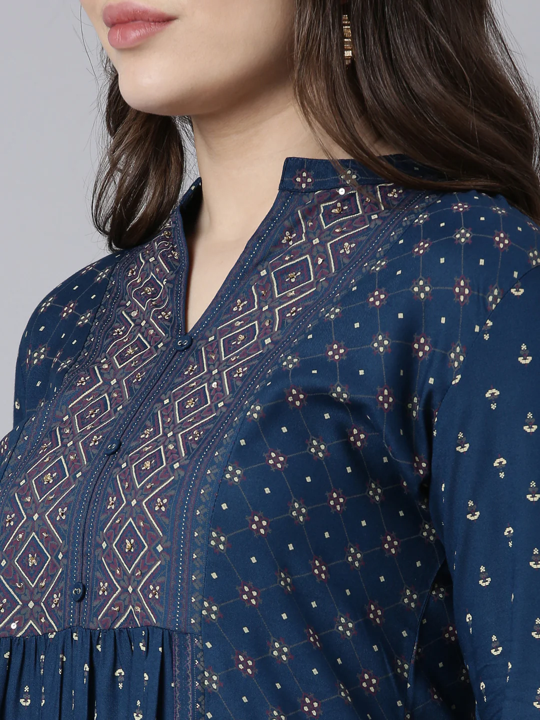 Neerus Blue Regular Straight Woven Design Kurta - Image 4