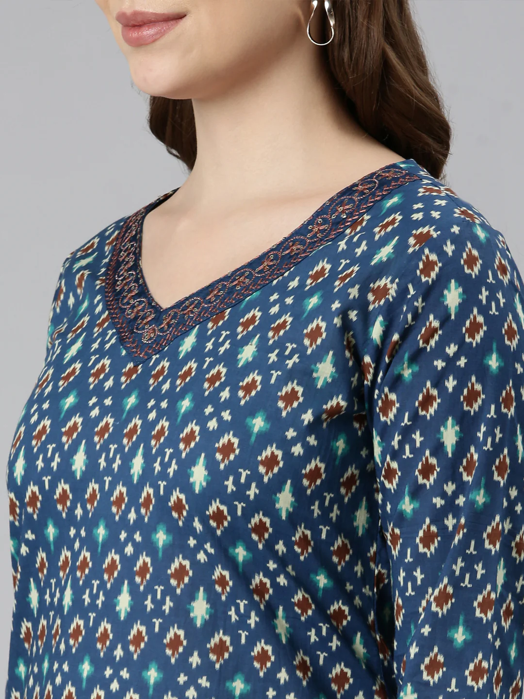 Neerus Blue Regular Straight Woven Design Kurta - Image 5