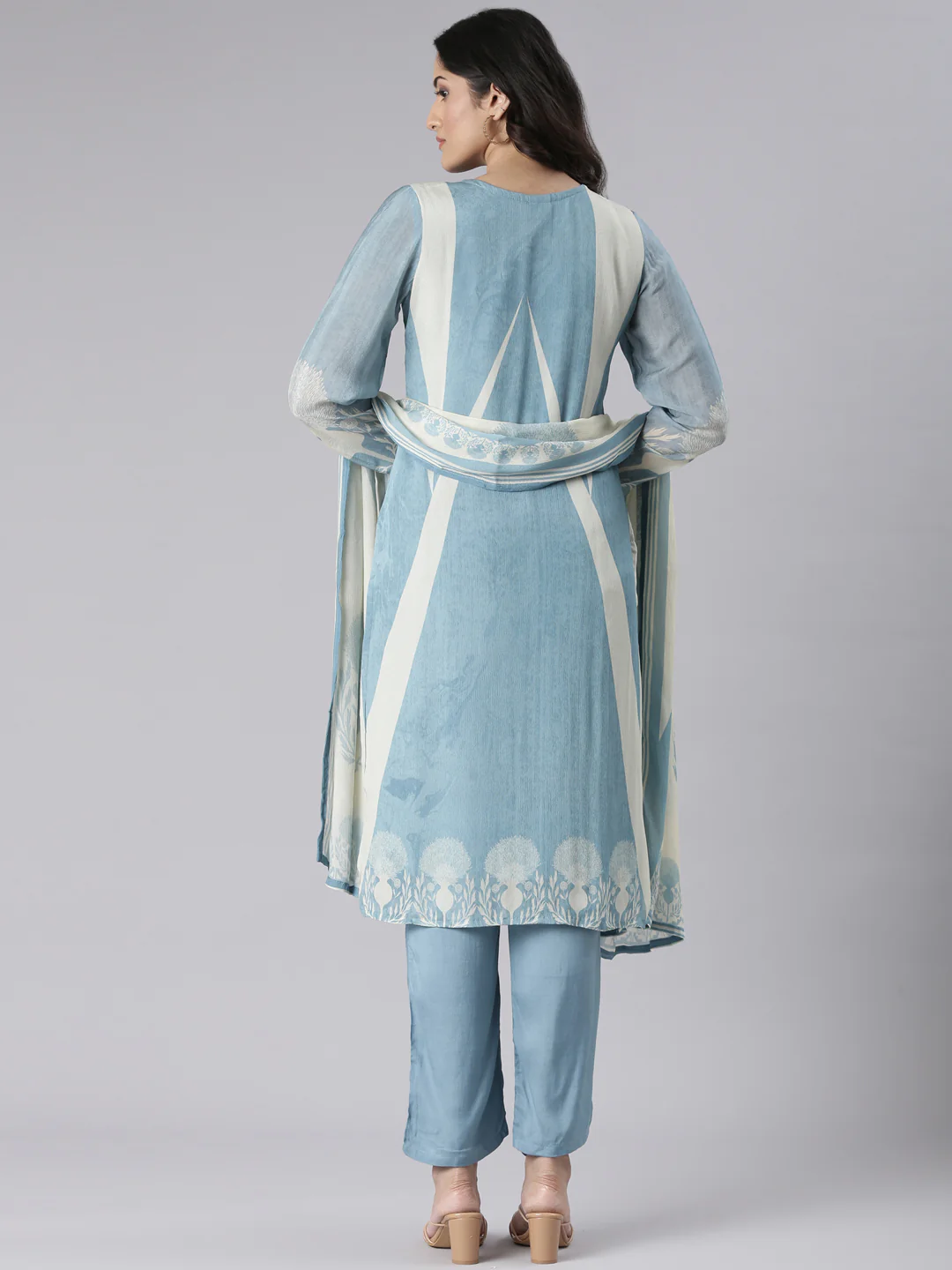 Neerus Blue Solid Straight Kurta and Trousers With Dupatta - Image 3