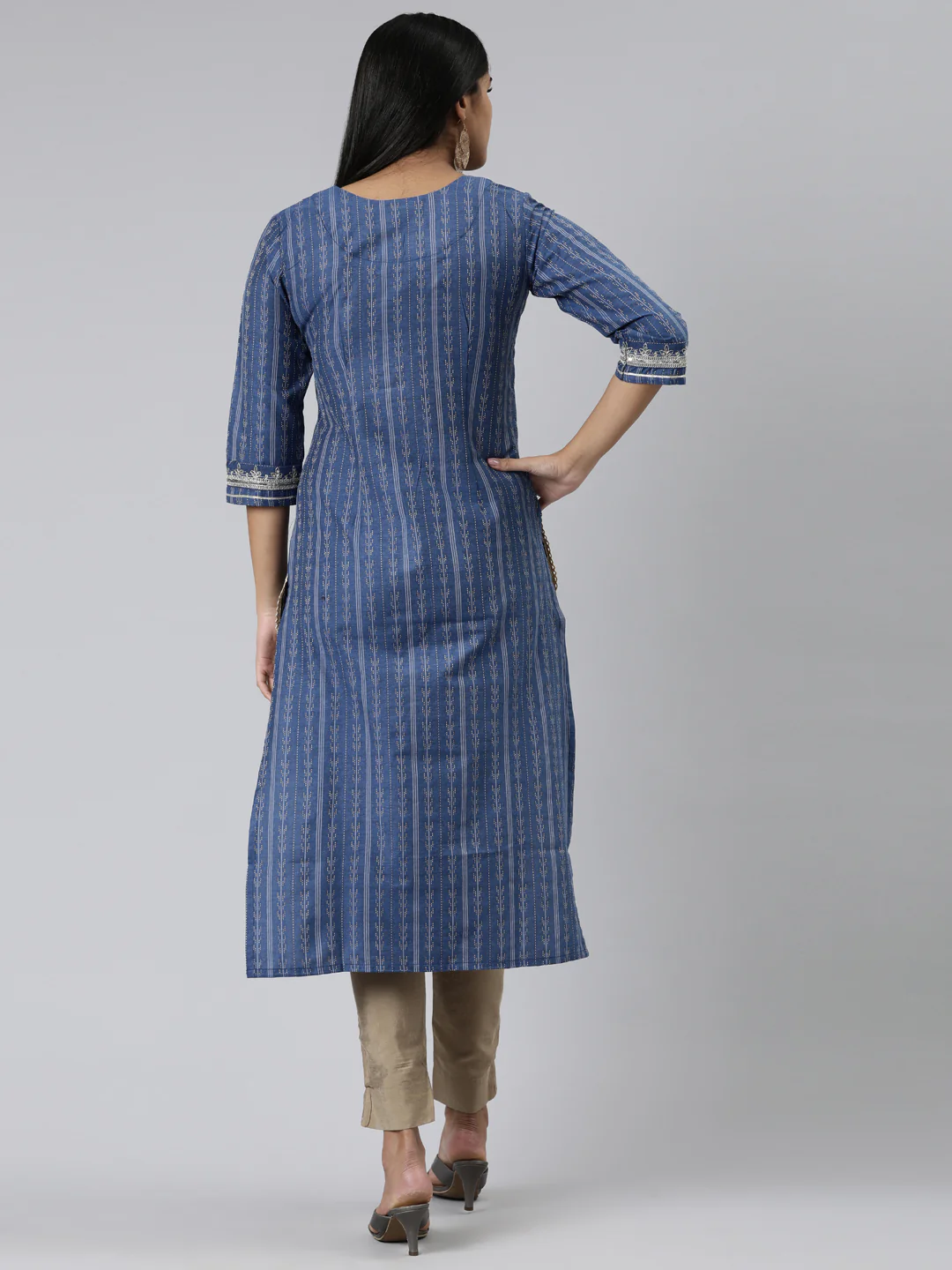 Neerus Blue Straight Printed Viscose Rayon Kurta - Image 3
