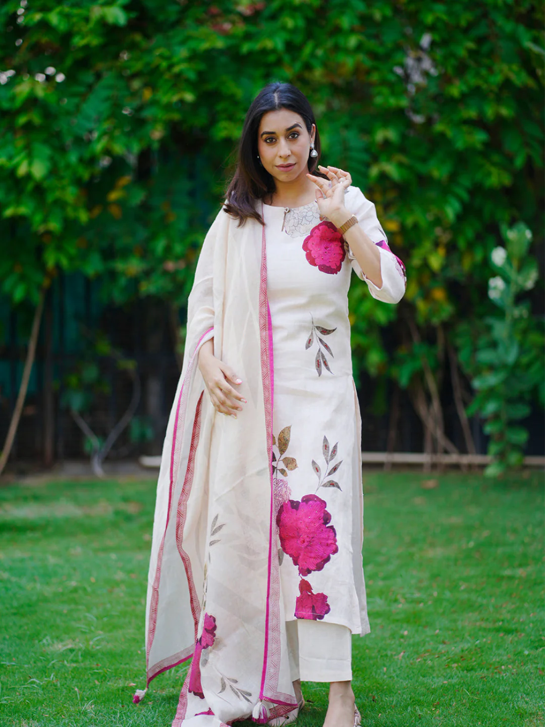 Neerus Cream Casual Floral Printed Kurta and Trouser with Dupatta - Image 2