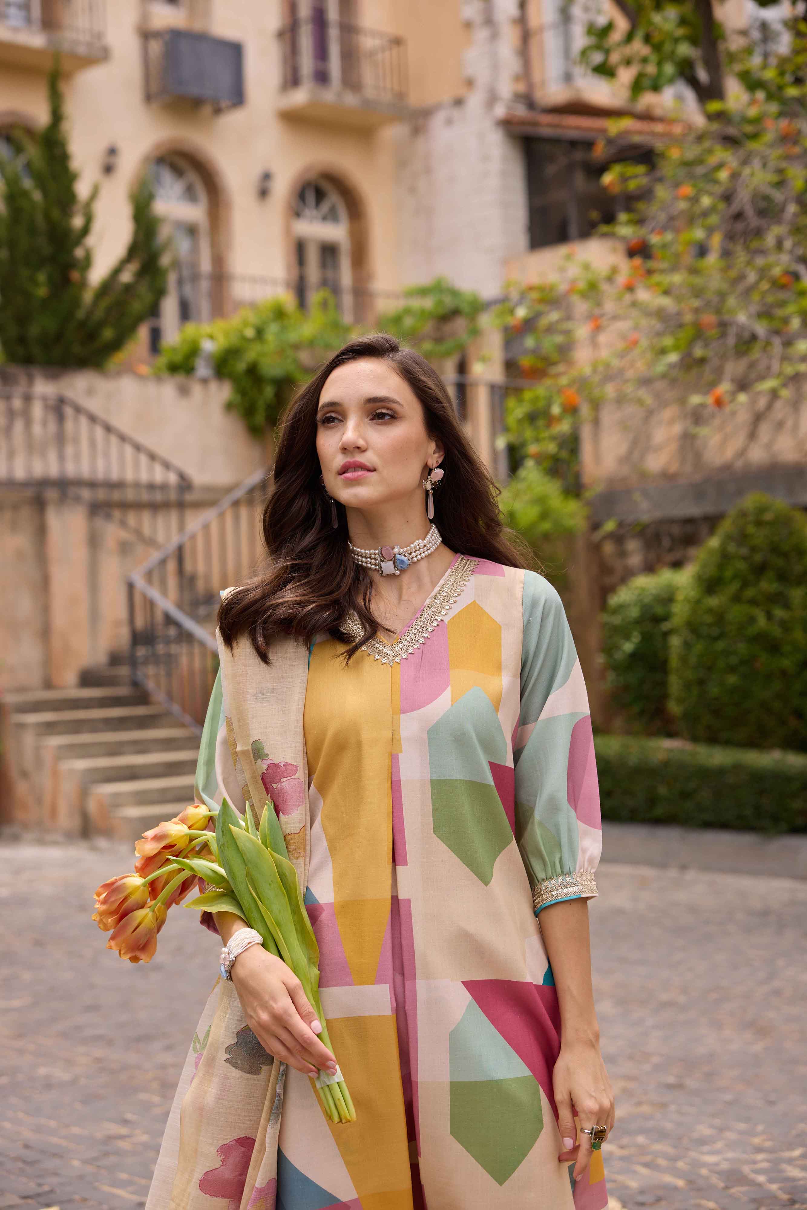 Neerus Cream Printed Kurta And Trousers With Dupatta - Image 2