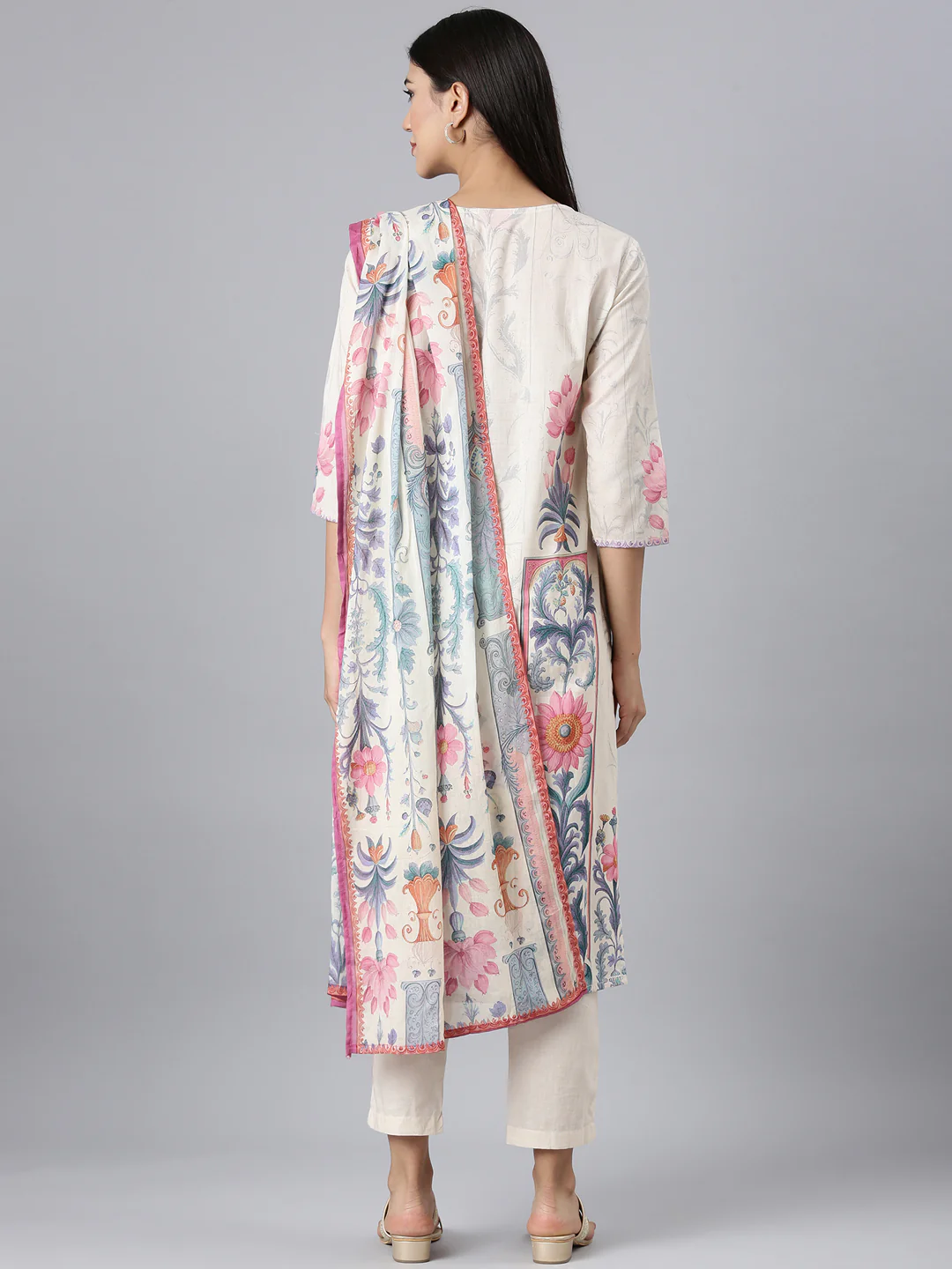 Neerus Cream Printed Straight Kurta and Trousers With Dupatta - Image 4