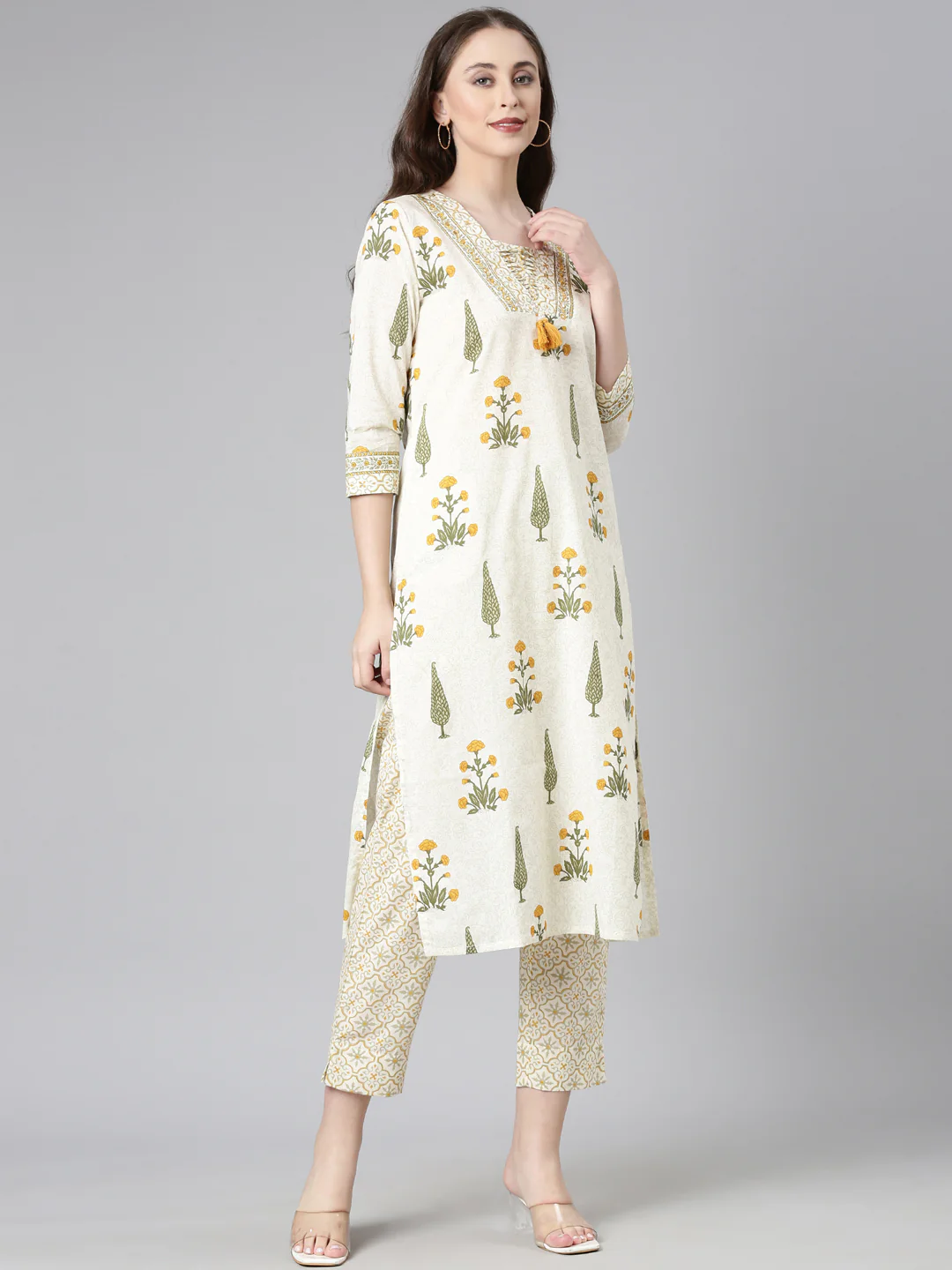 Neerus Cream Printed Straight Kurta and Trousers With Dupatta - Image 2