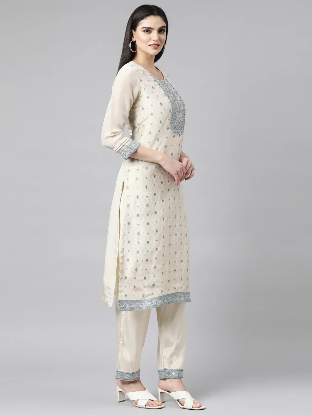 Neerus Cream Regular Straight Floral Kurta And Trousers With Dupatta - Image 2