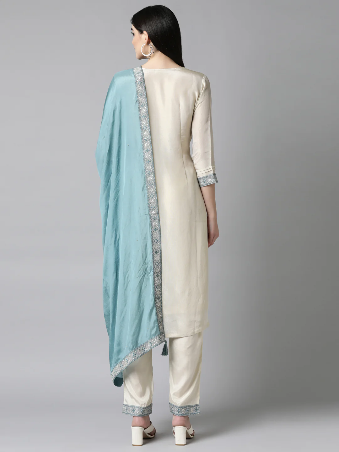 Neerus Cream Regular Straight Floral Kurta And Trousers With Dupatta - Image 3