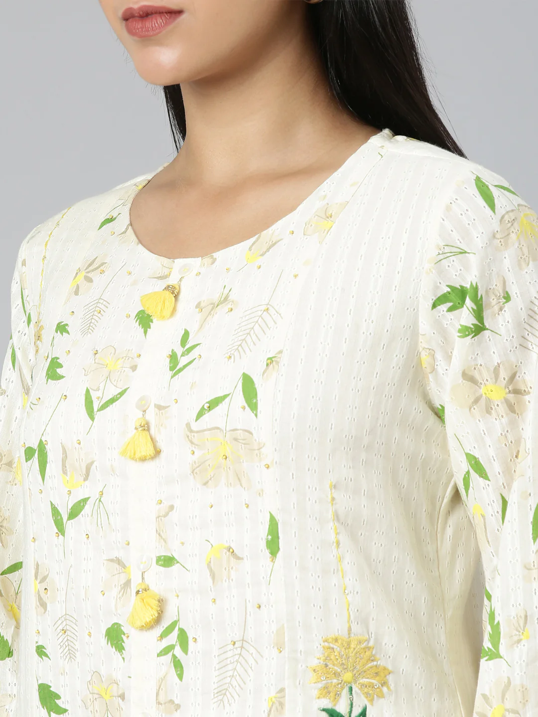 Neerus Cream Regular Straight Printed Kurta and Trousers With Dupatta - Image 4