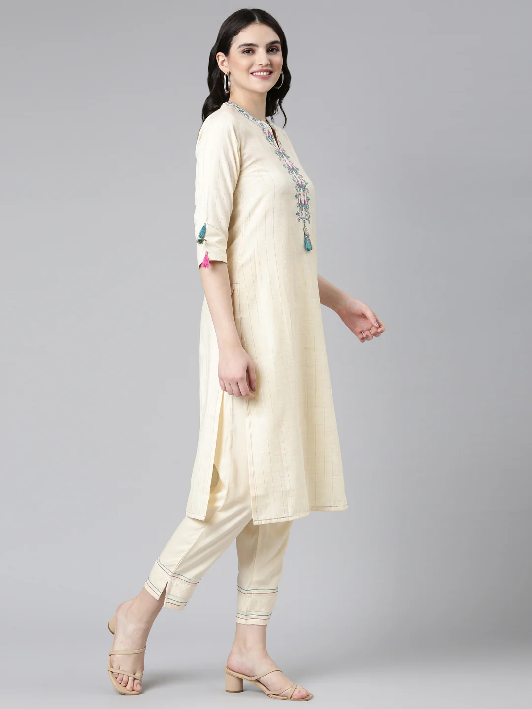 Neerus Cream Regular Straight Solid Kurta And Trousers - Image 2