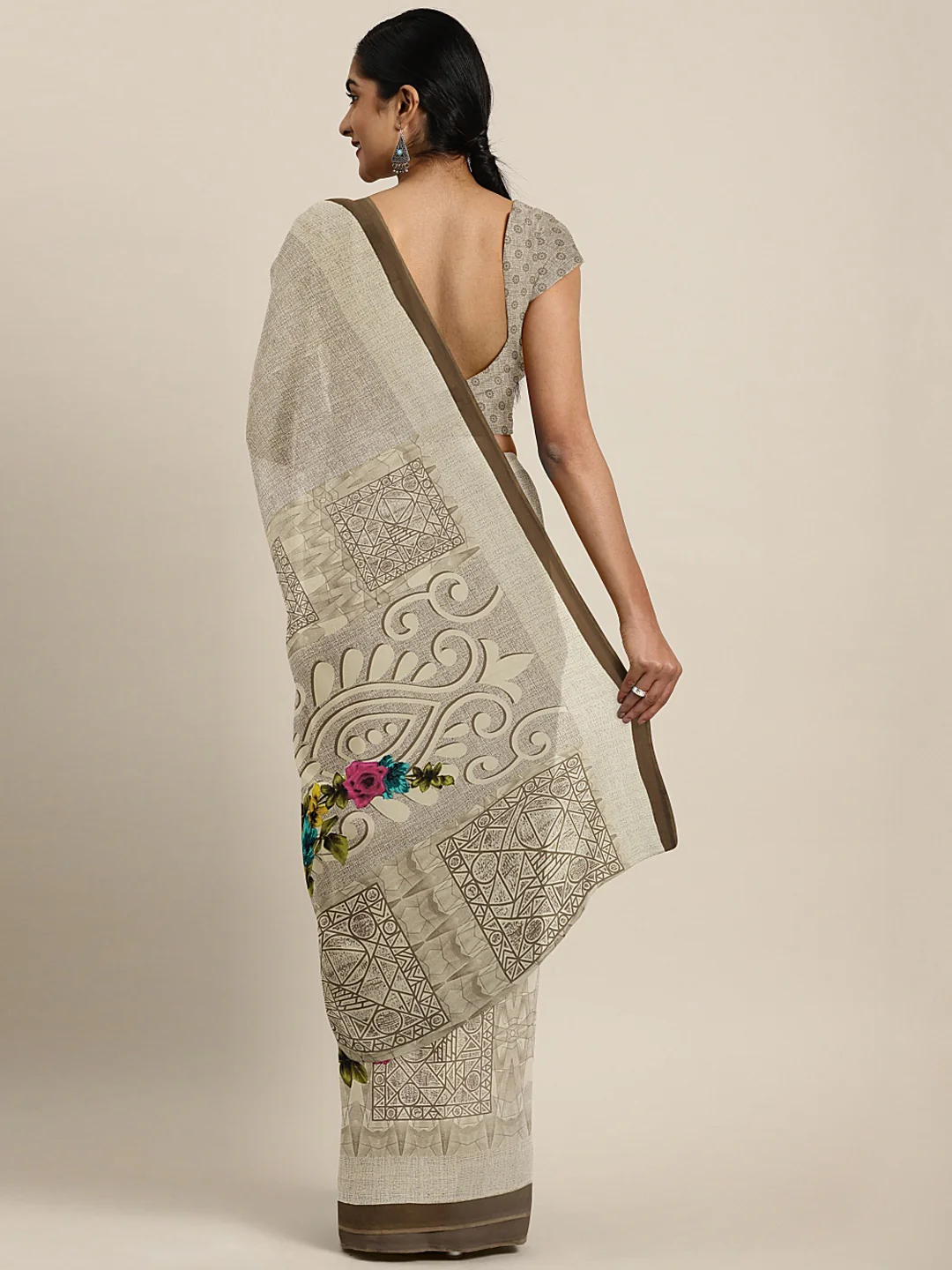 Neerus Ecru Printed Saree With Blouse - Image 2