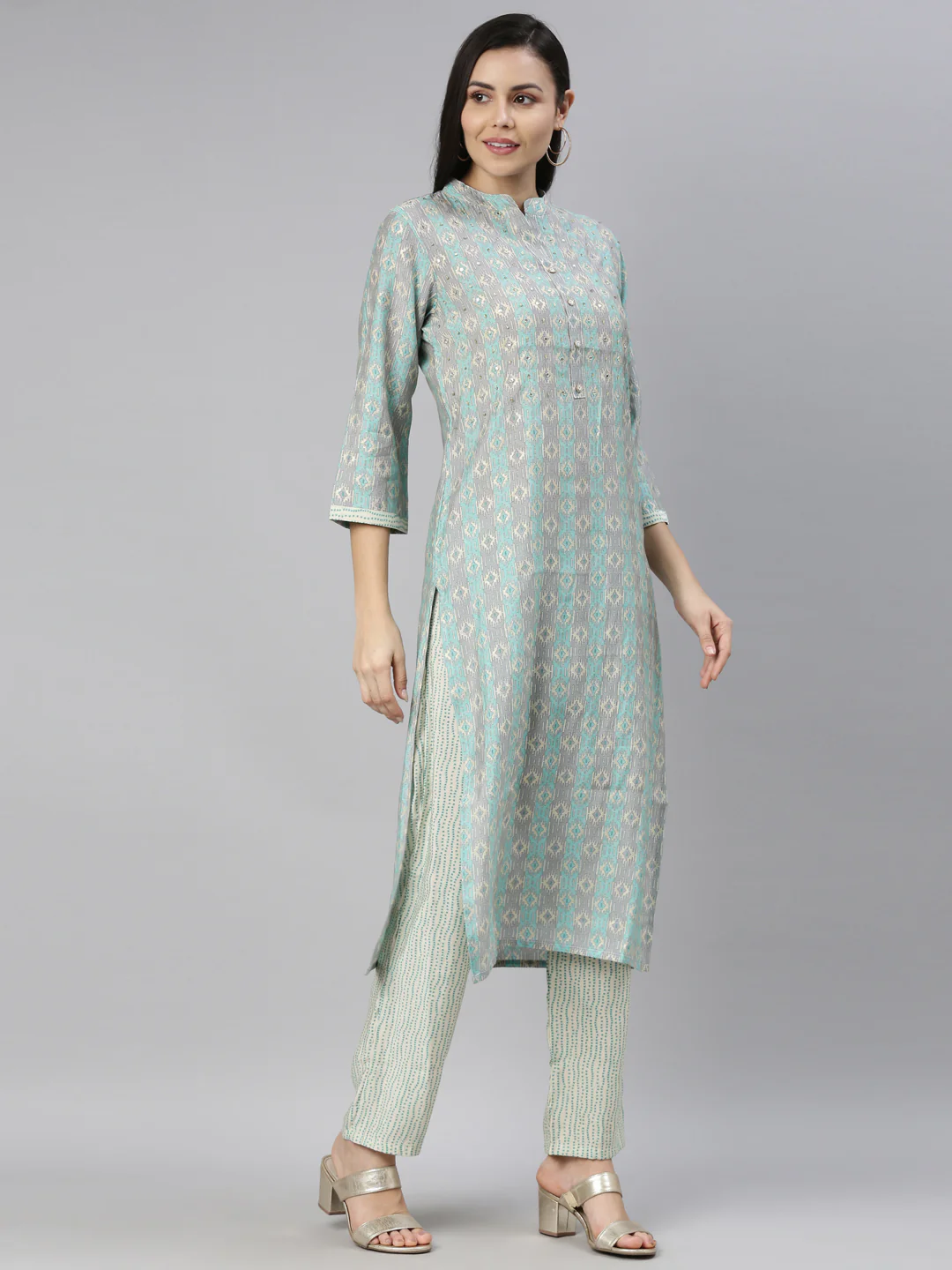 Neerus Ferozi Color Cotton Fabric Kurta - Image 4