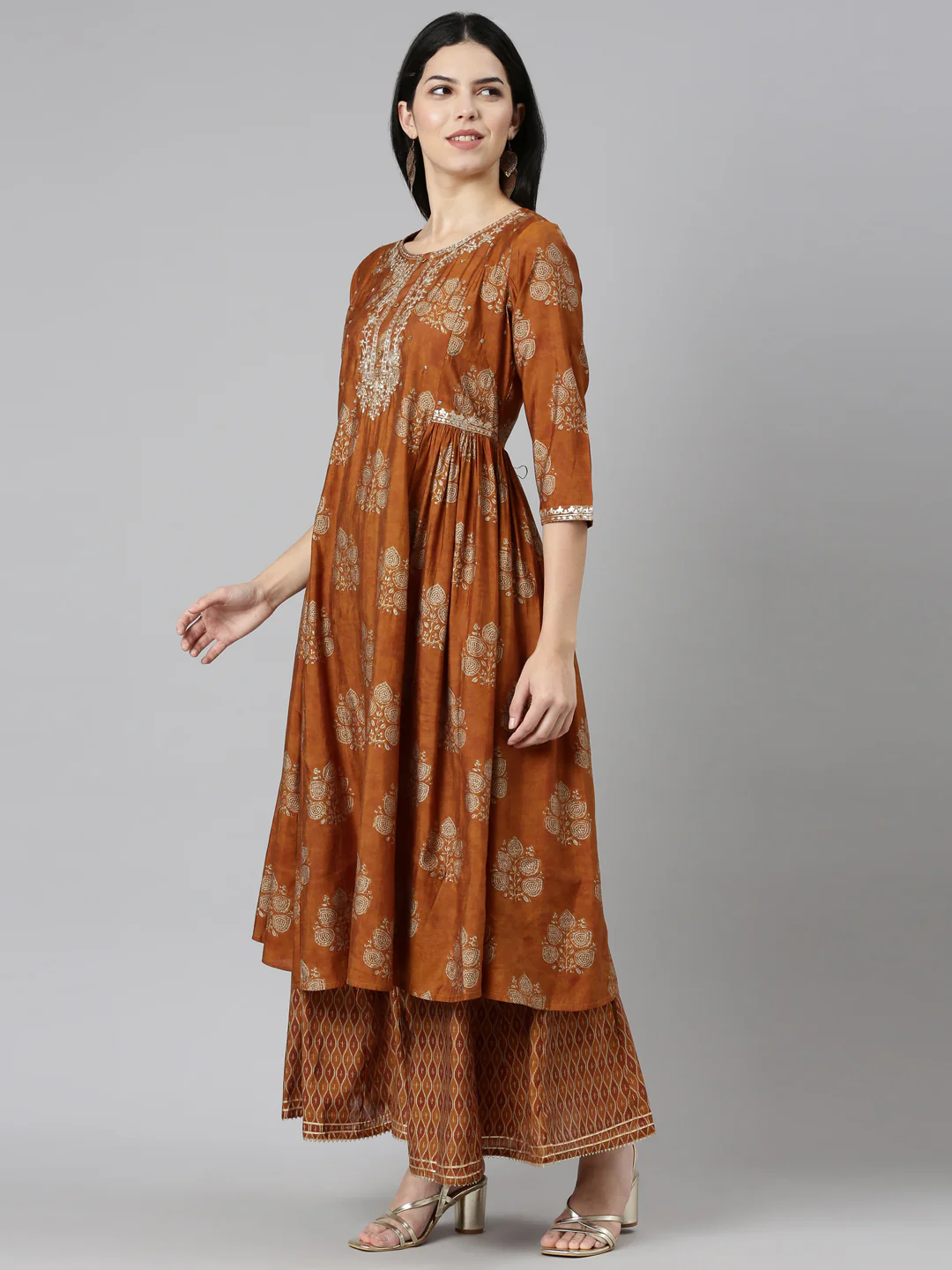 Neerus Gold Regular Straight Printed Kurta And Sharara With Dupatta - Image 2