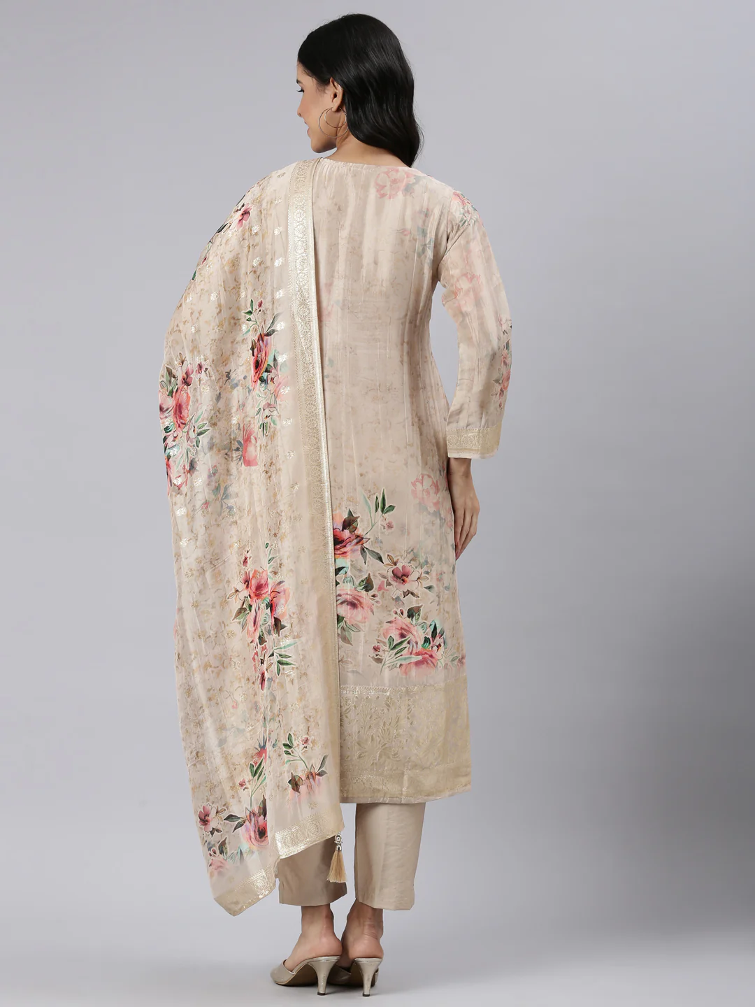 Neerus Gold Regular Straight Printed Kurta and Trousers With Dupatta - Image 3