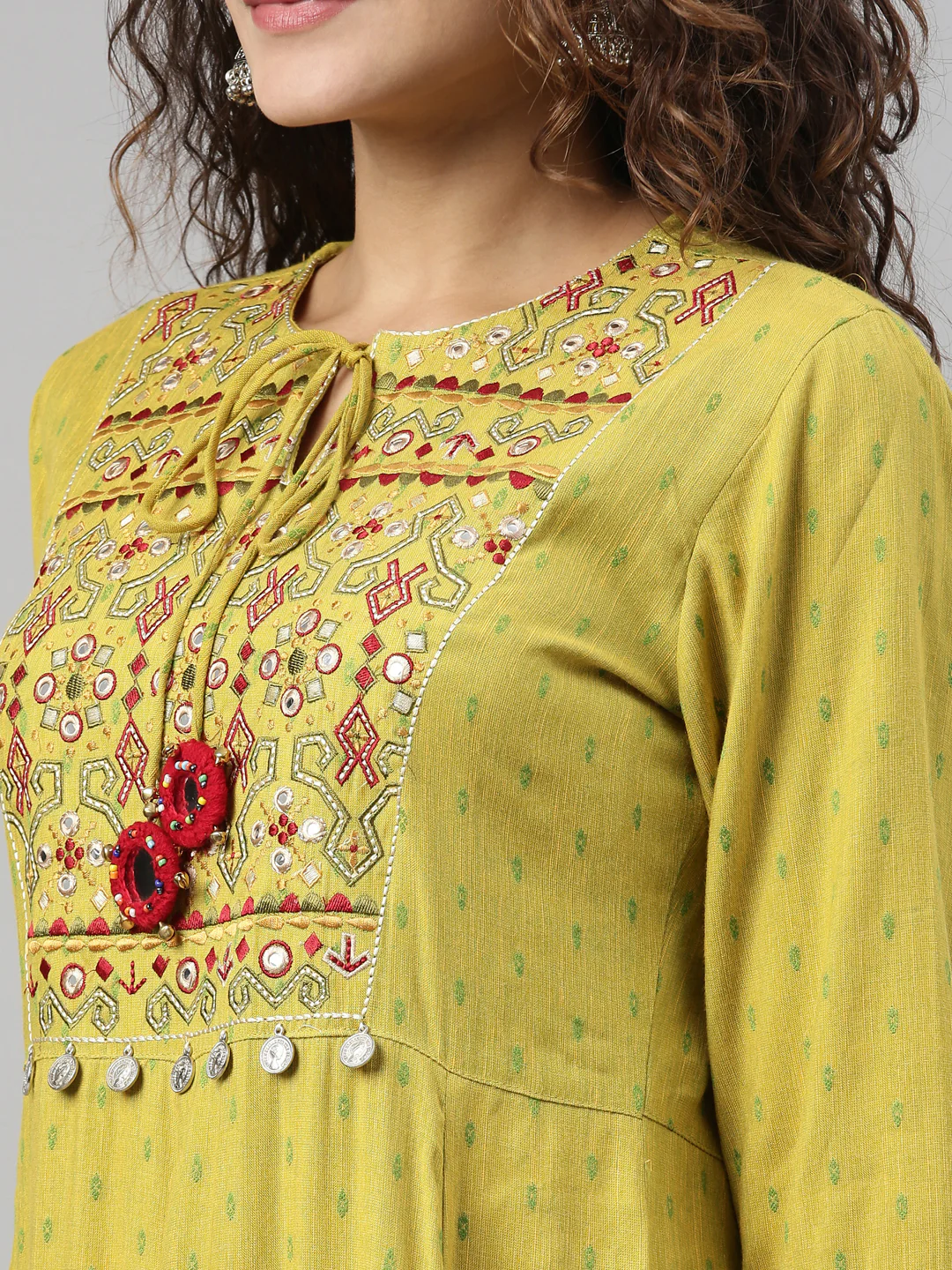 Neerus Green Color Slub Rayon Fabric Kurta - Image 3