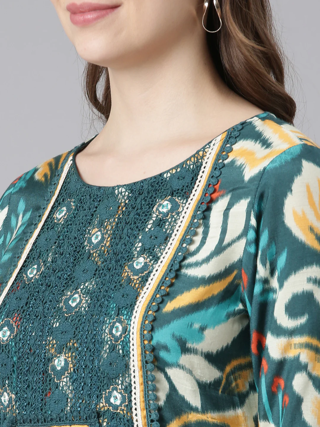 Neerus Green Mulmul Straight Casual Solid Kurta and Trouser with Dupatta - Image 5