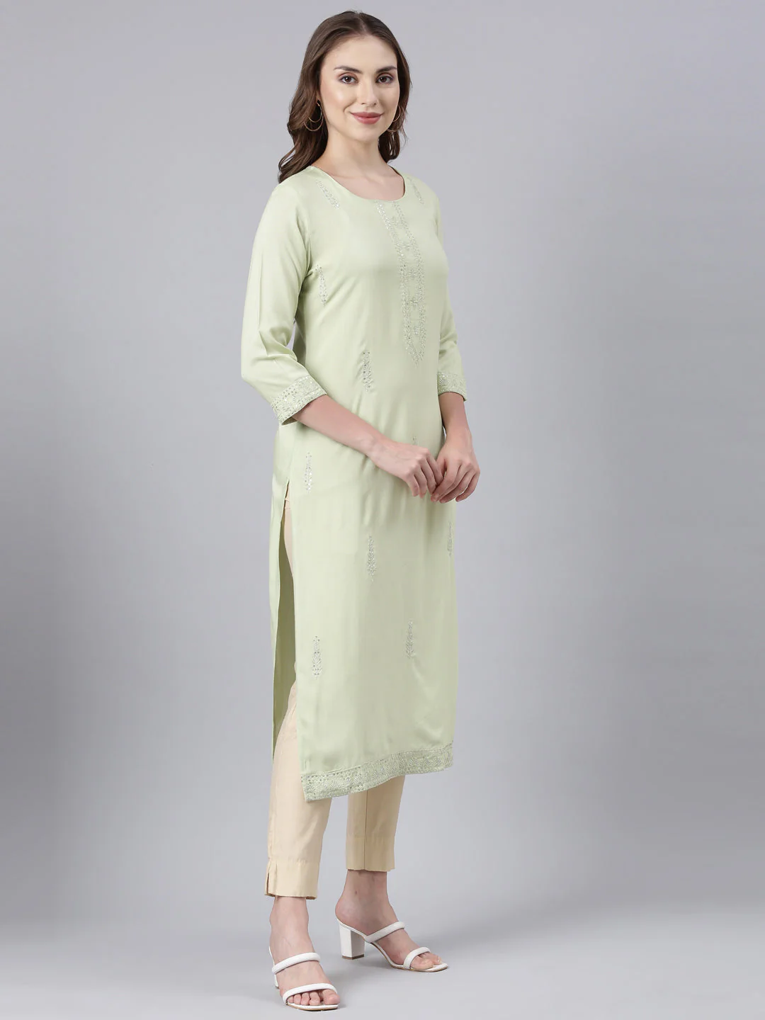 Neerus Green Panelled Straight Floral Kurta - Image 3